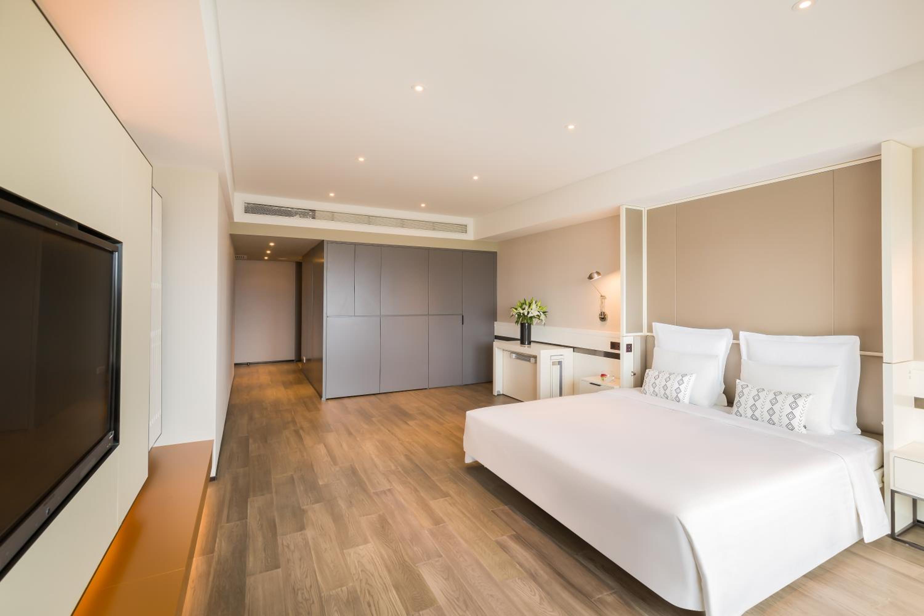 Fun Enjoy Deluxe Double Room photo 3