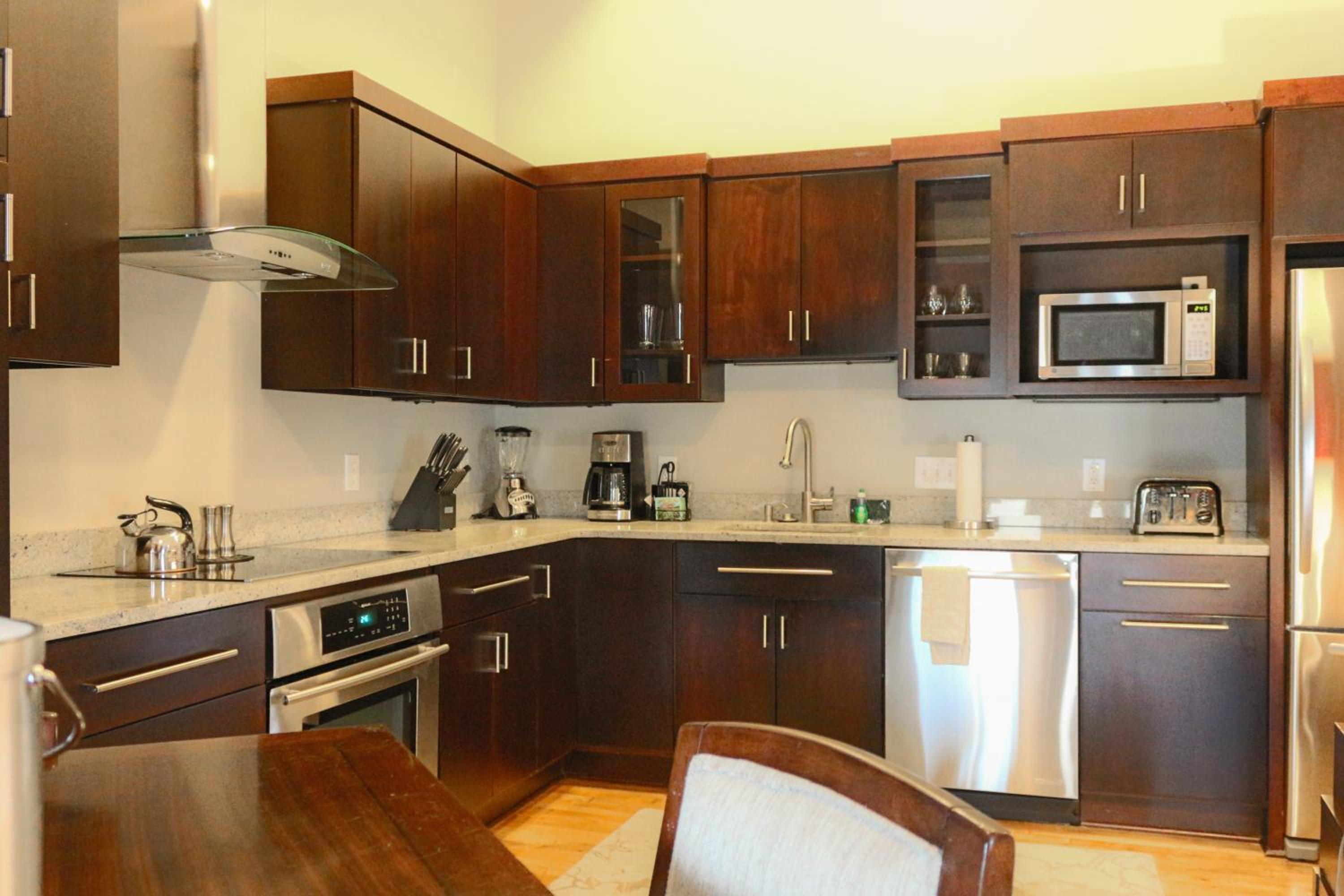 Luxury One-Bedroom Suite with Terrace photo 3