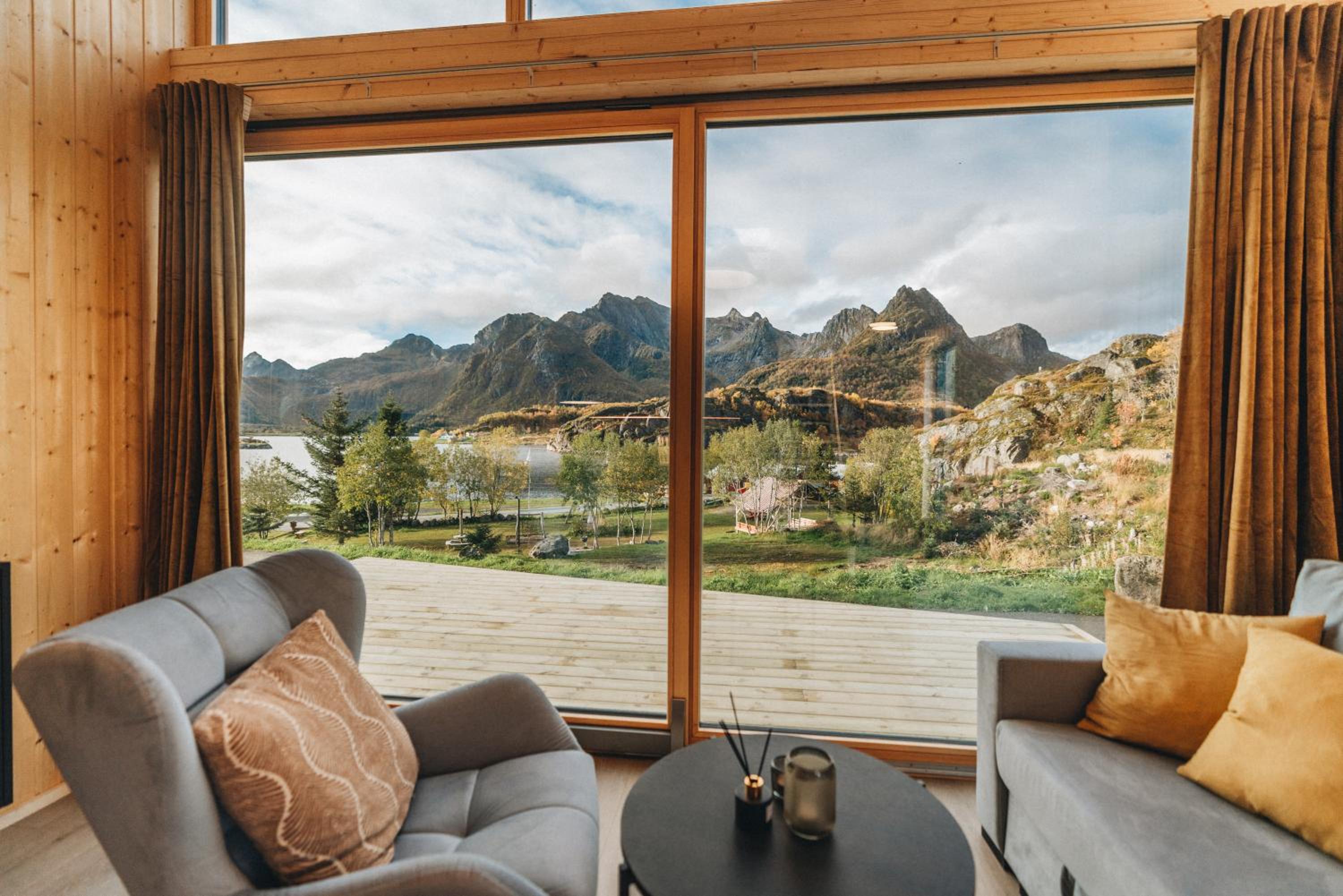 Top Row Cabin  - Photo 8