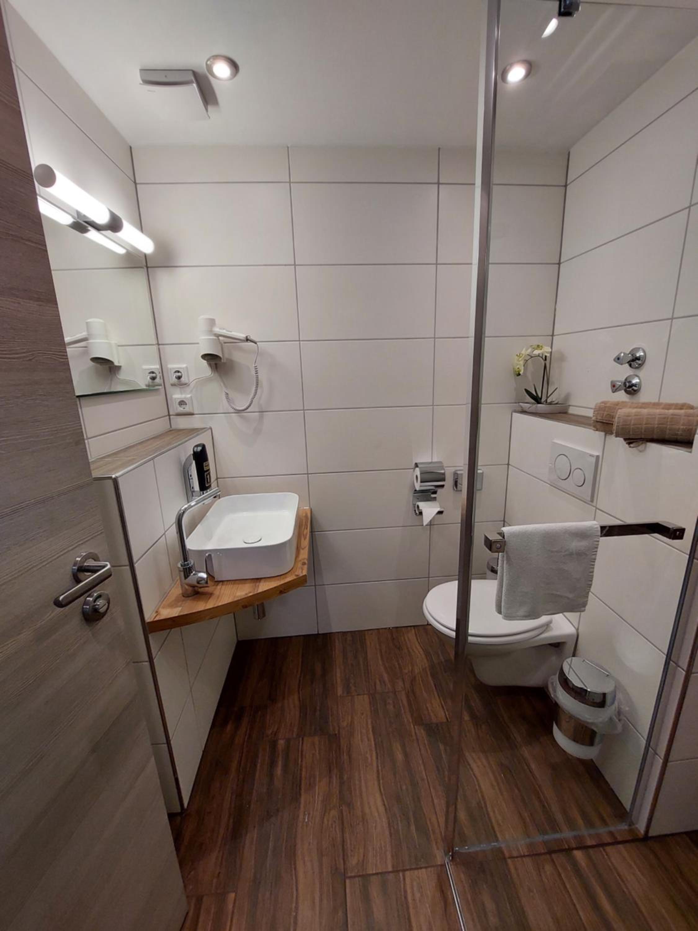 Budget Double Room photo 2