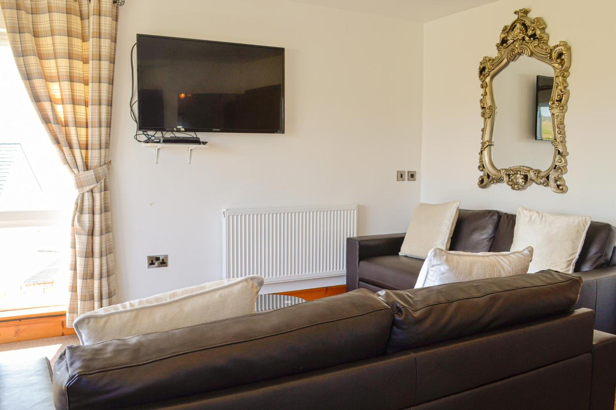 Apartment with Sea View - Photo 18