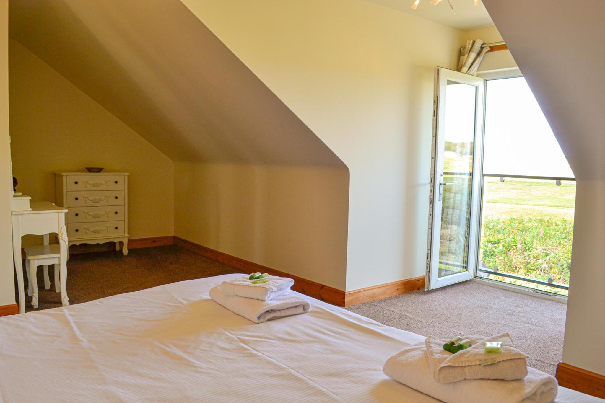 Apartment with Sea View - Photo 14
