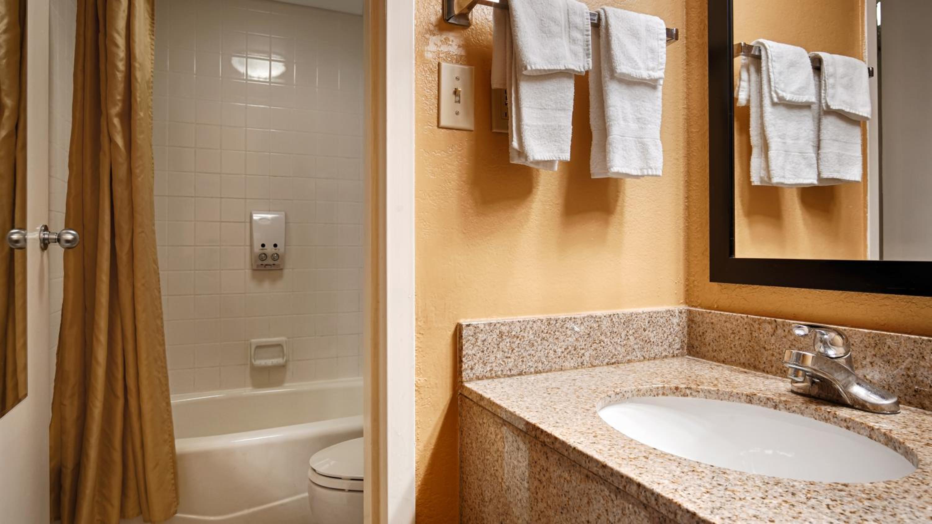 Double Room with Two Double Beds - Non-Smoking (4 Adults) - Photo 6
