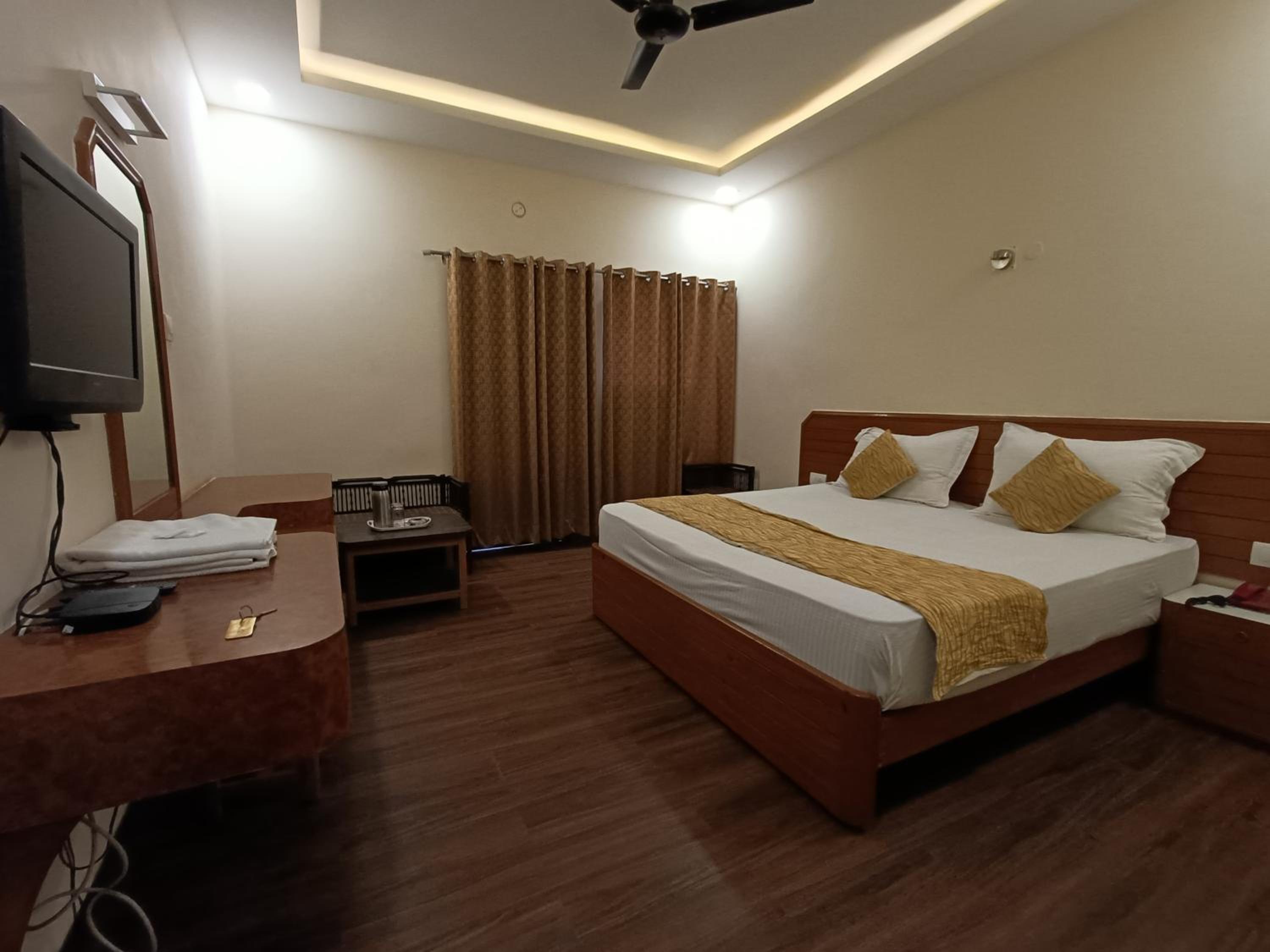 Deluxe Room - Photo 9