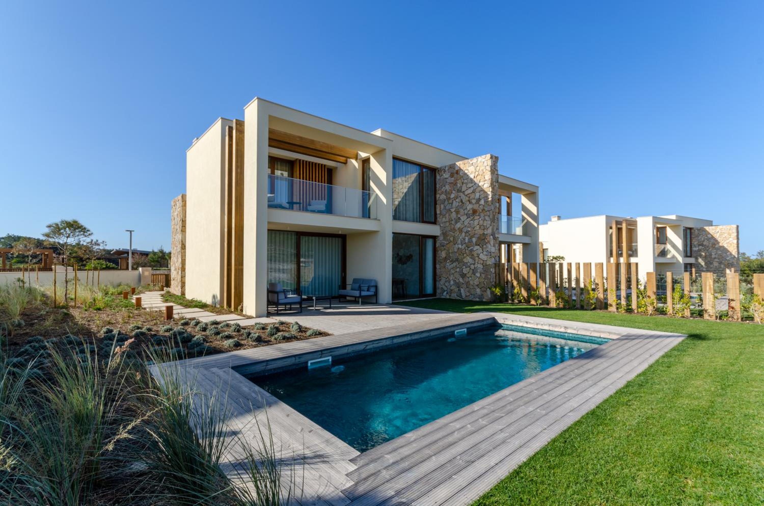Superior Villa photo 2