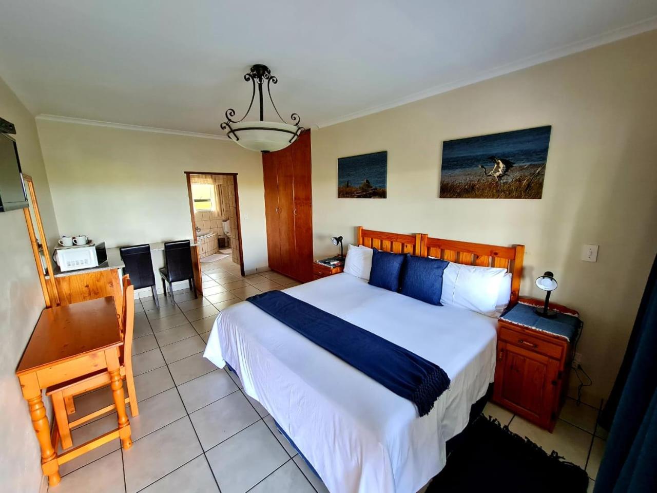 Superior Double or Twin Room - Photo 1