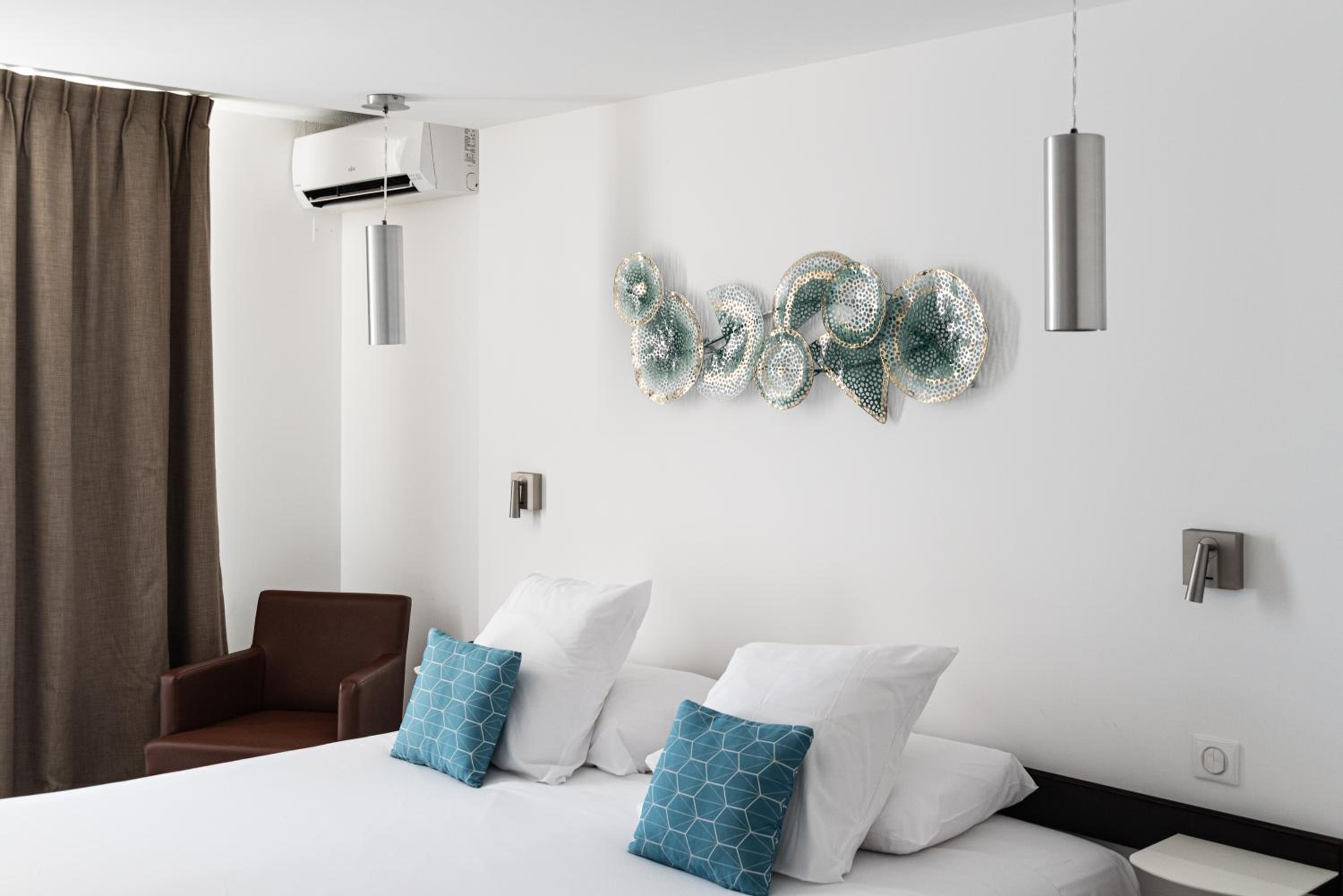 Standard Double or Twin Room with Spa Access - Photo 3