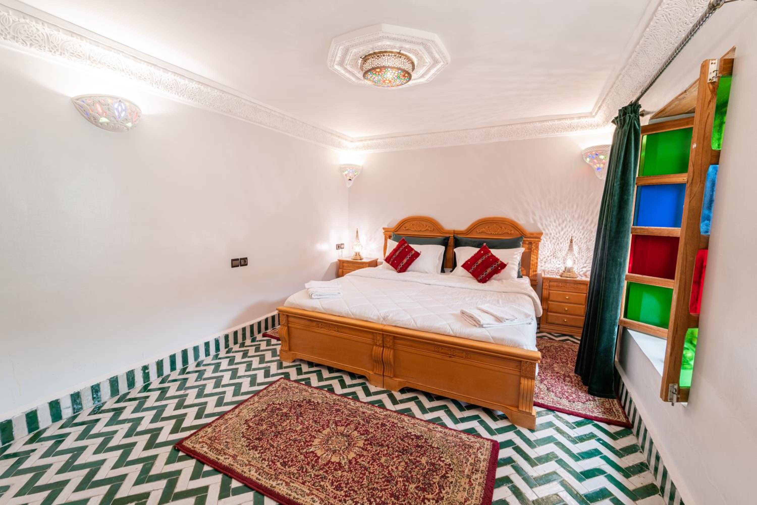 Standard Double or Twin Room - Photo 6