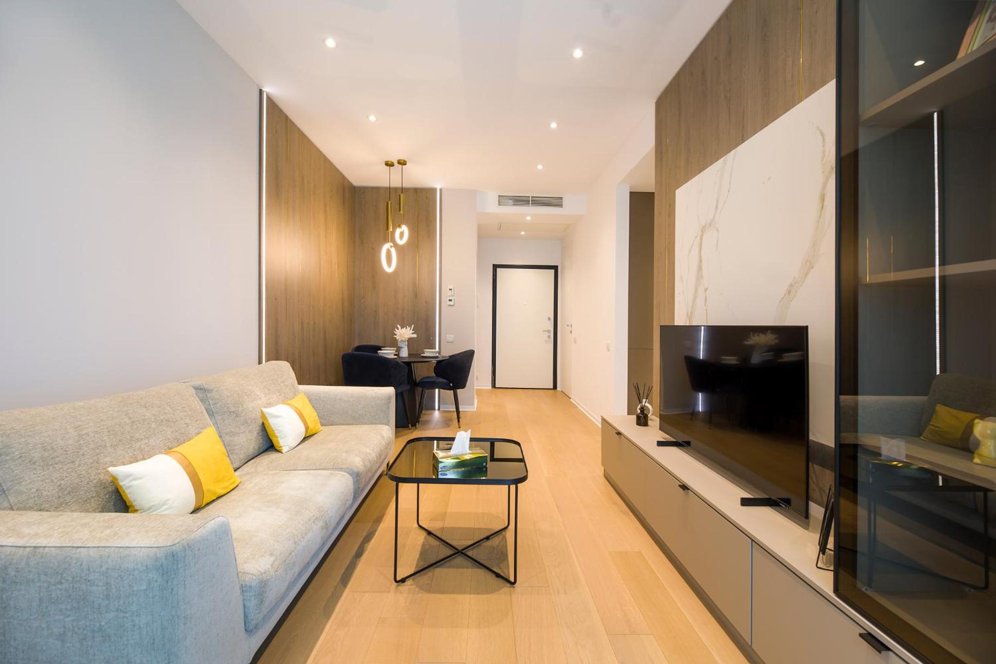 One-Bedroom Apartment