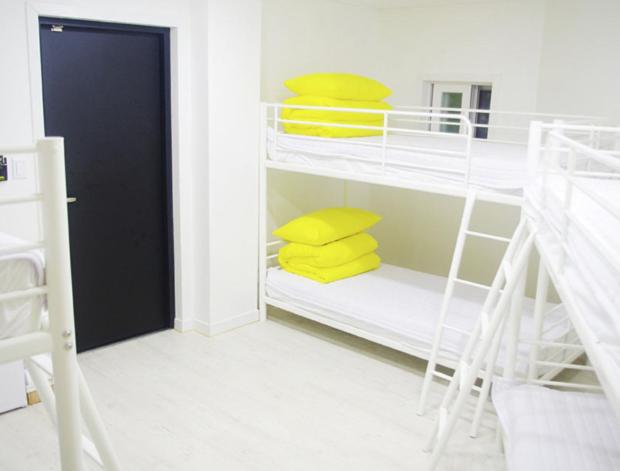 Bed In 6-Bed Female Dormitory Room photo 3
