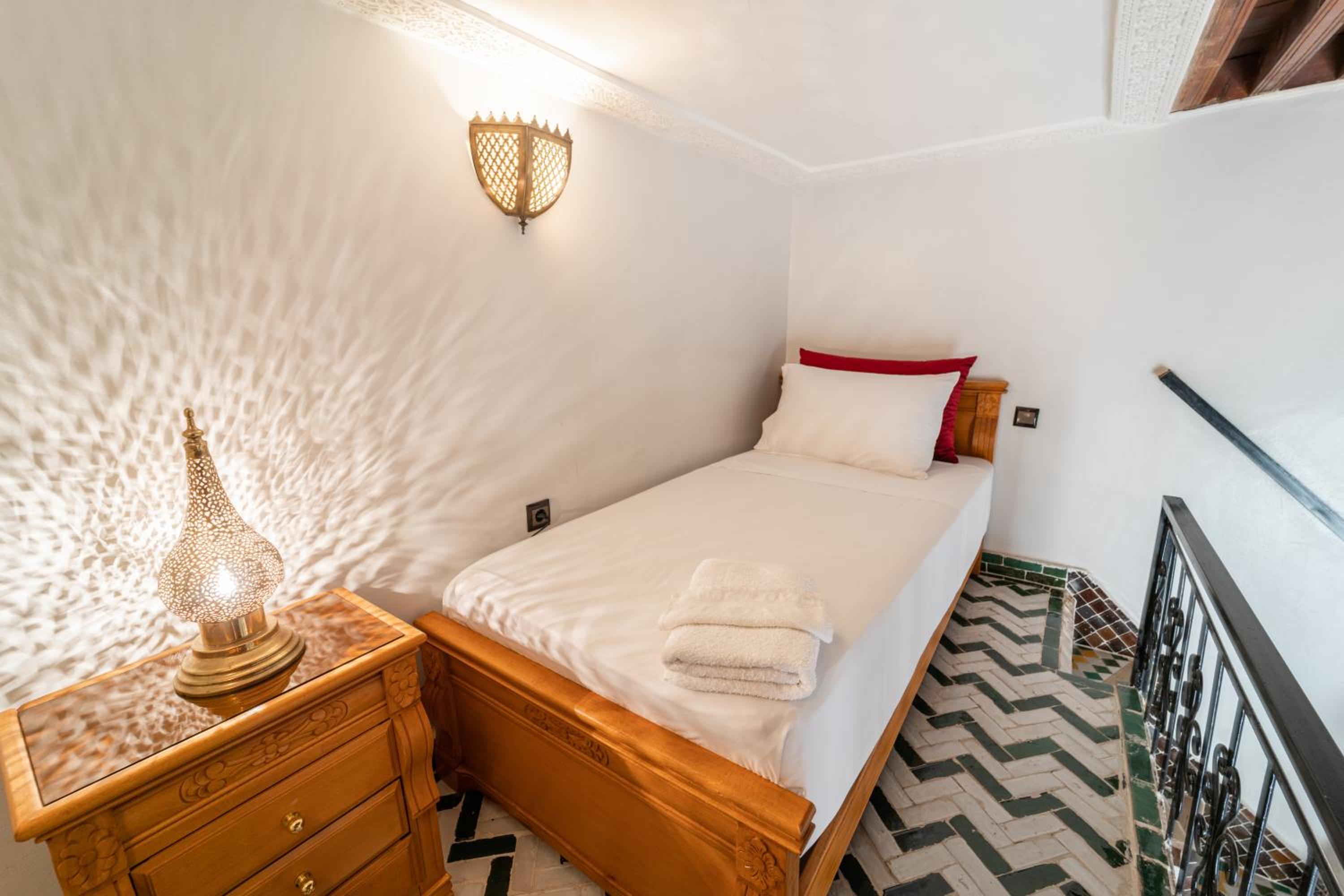Standard Triple Room - Photo 2