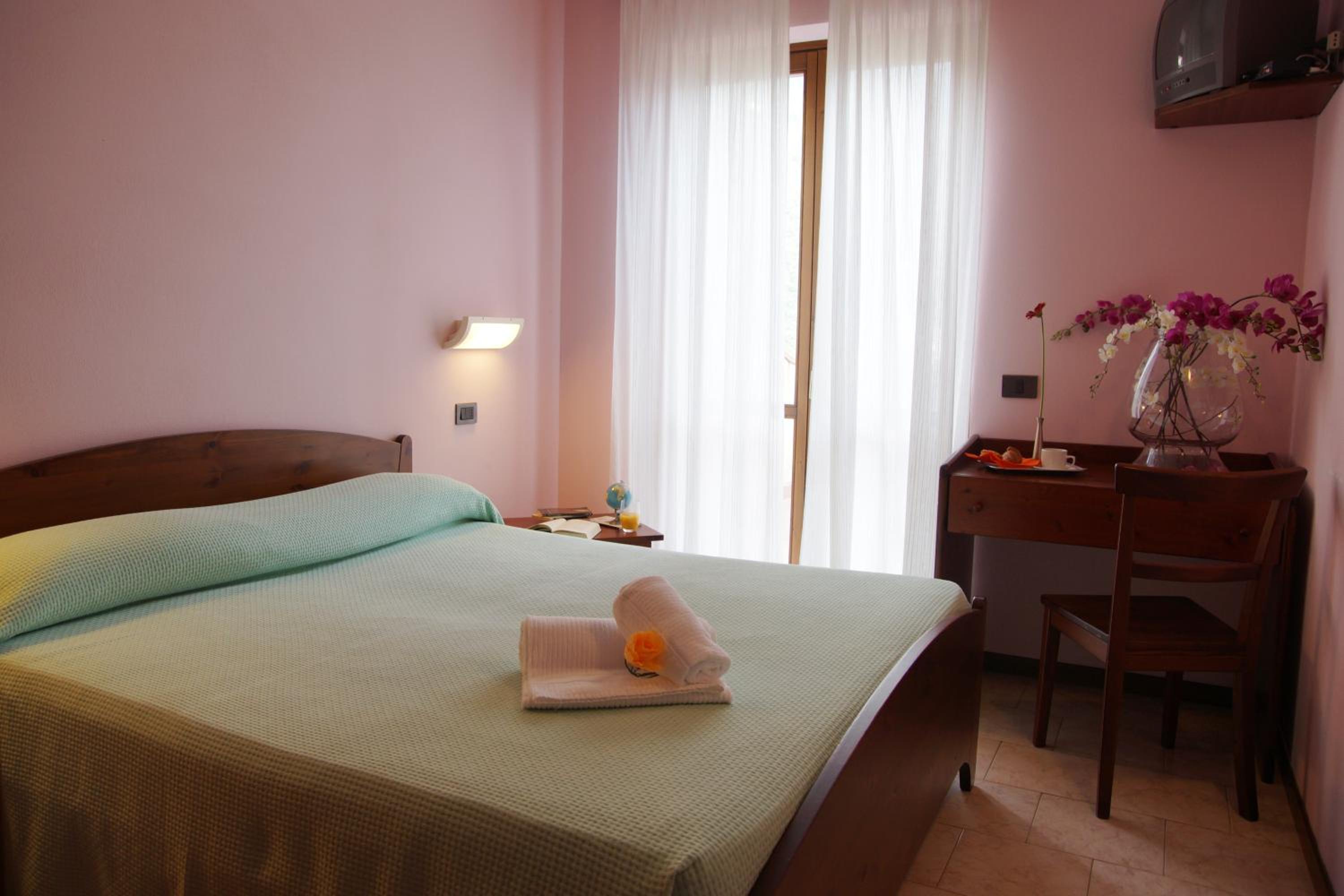 Single Room photo 1
