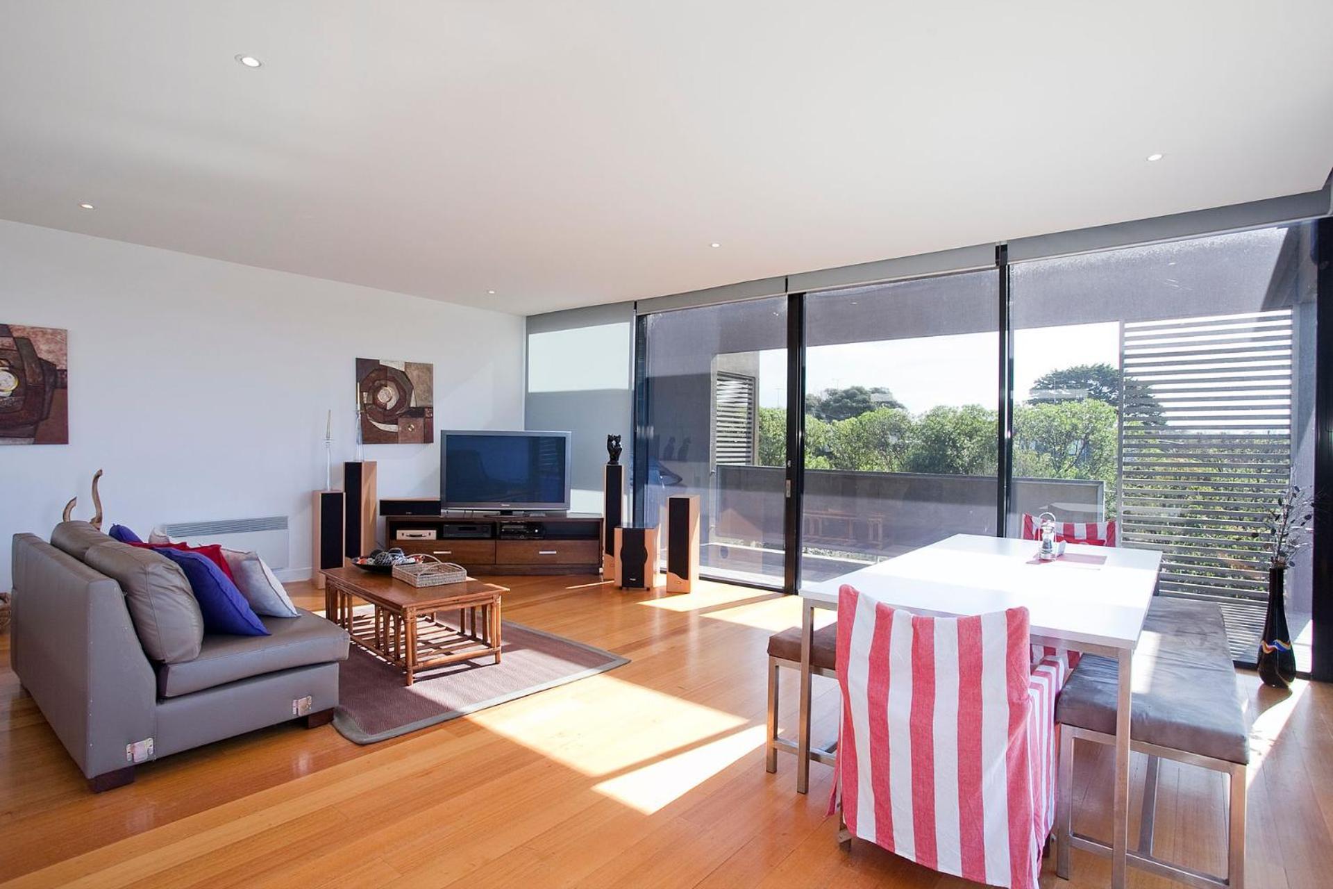 Three-Bedroom House photo 1