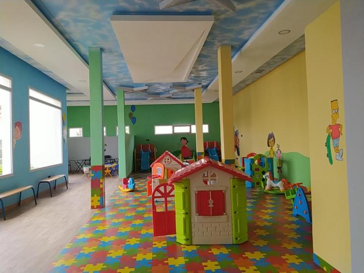 Apartment with Pool View  - Photo 13