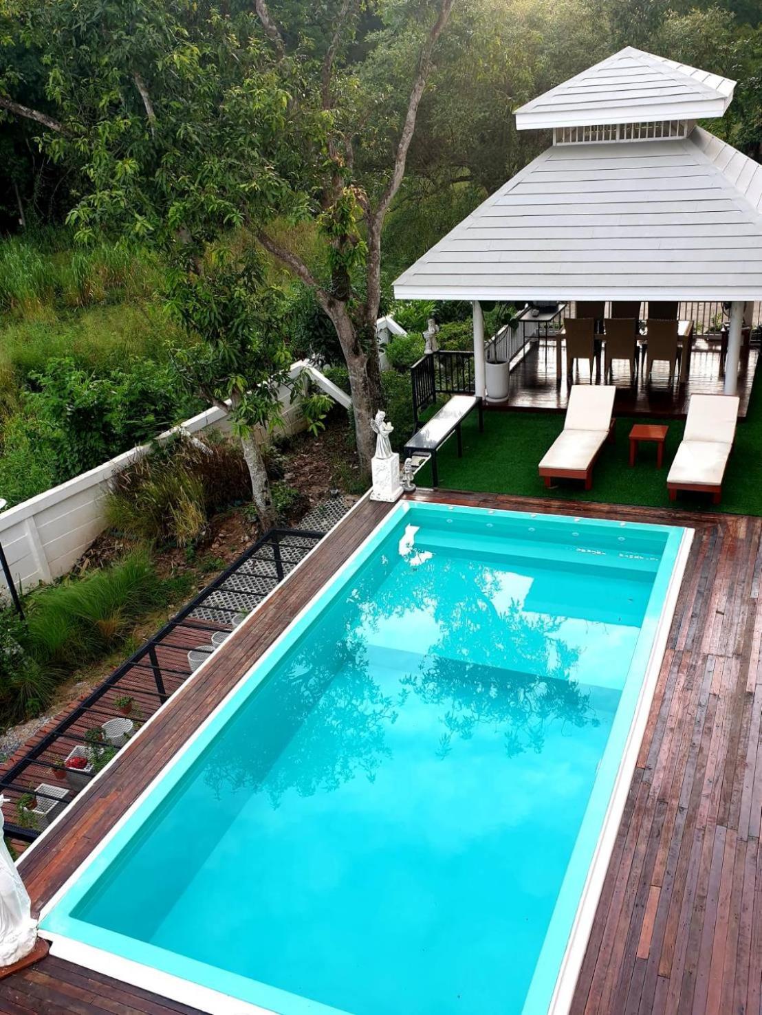 Villa with Private Pool - Photo 2