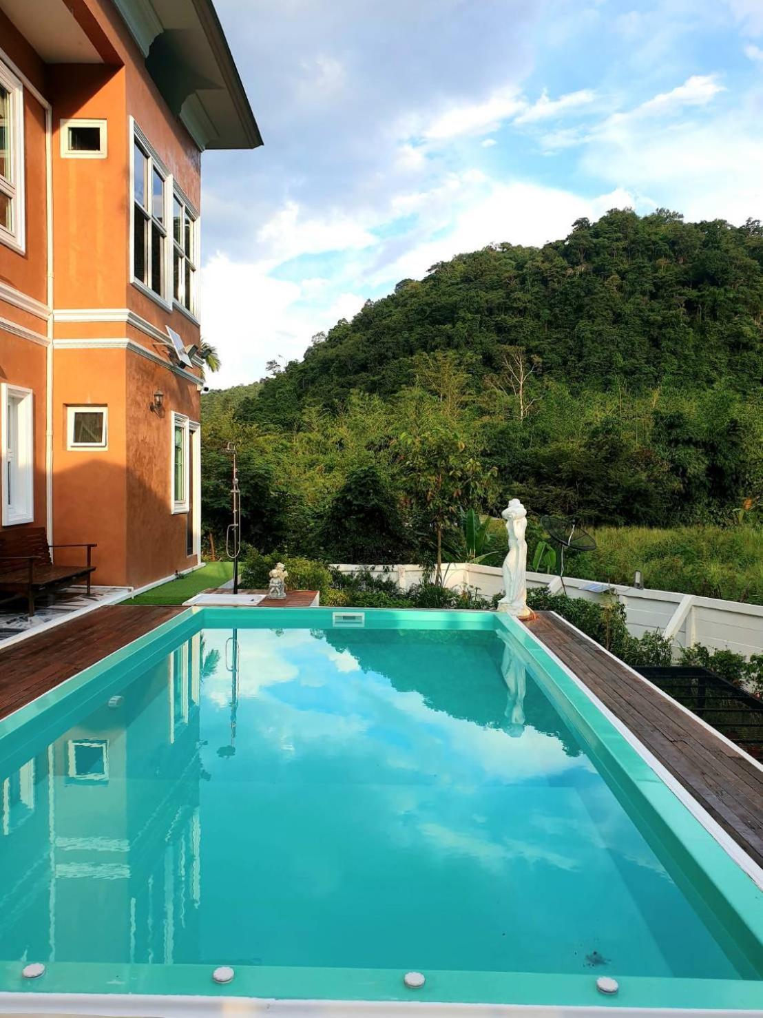 Villa with Private Pool - Photo 4