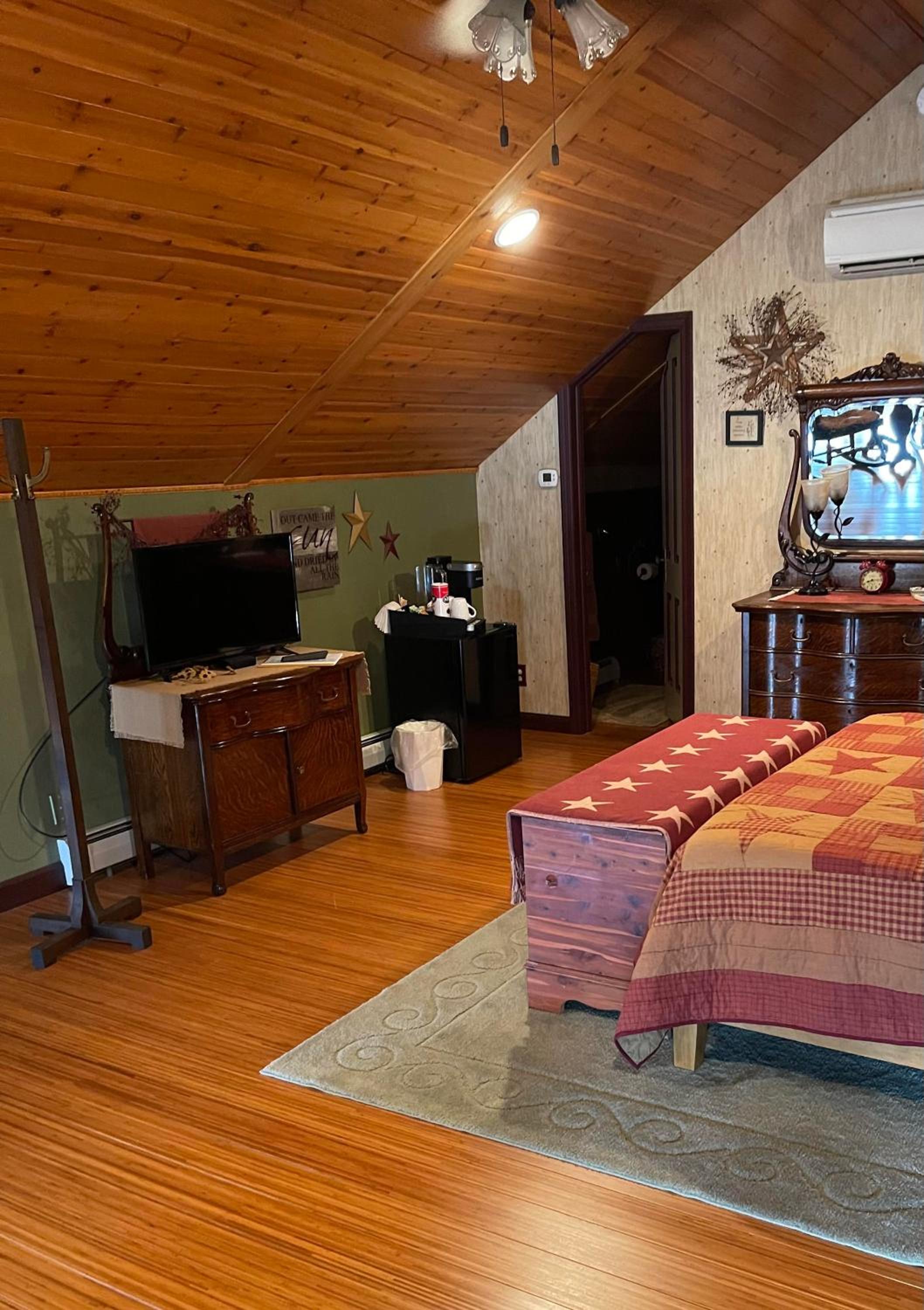 Deluxe Queen Room photo 2