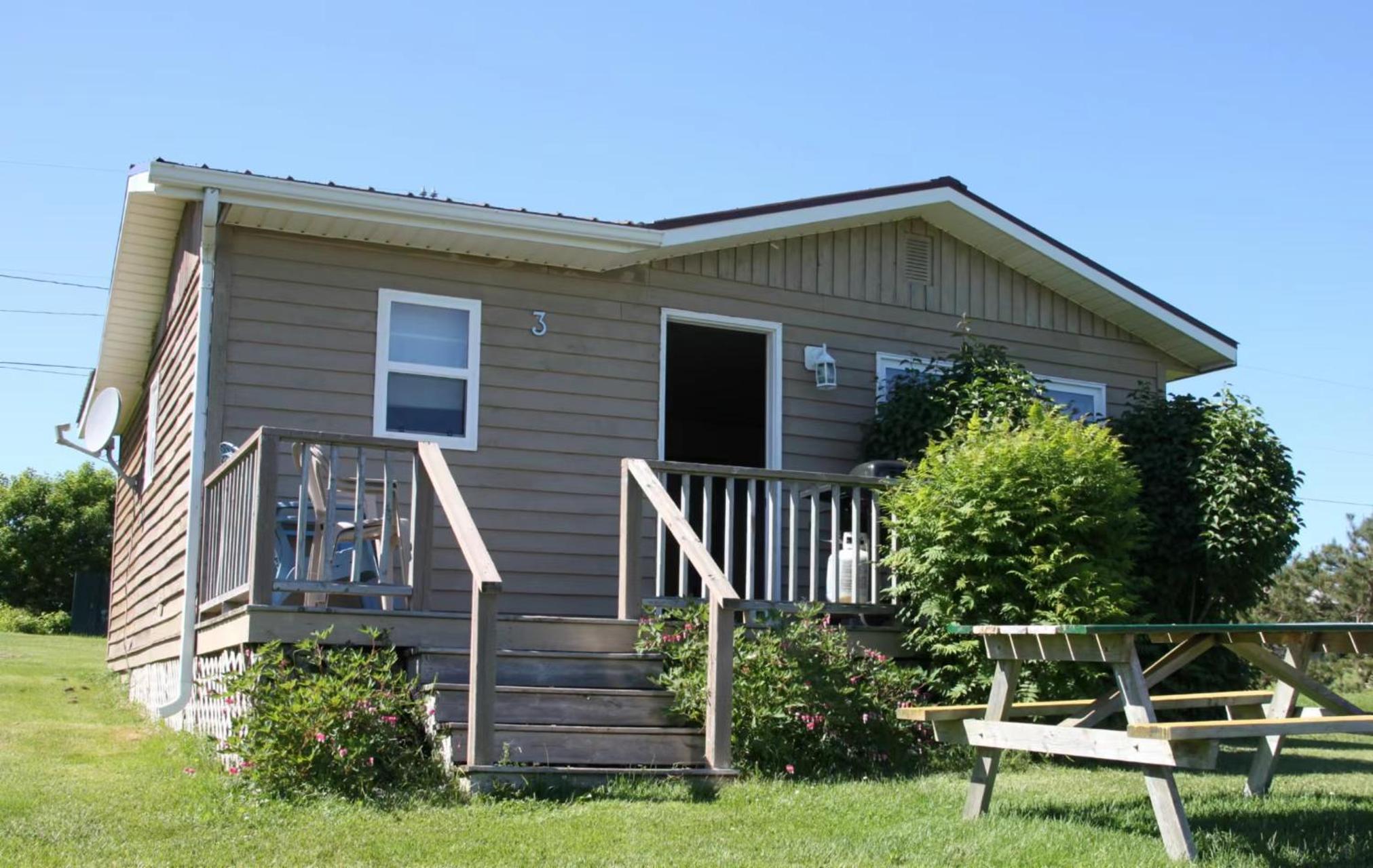 Two-Bedroom Cottage photo 3