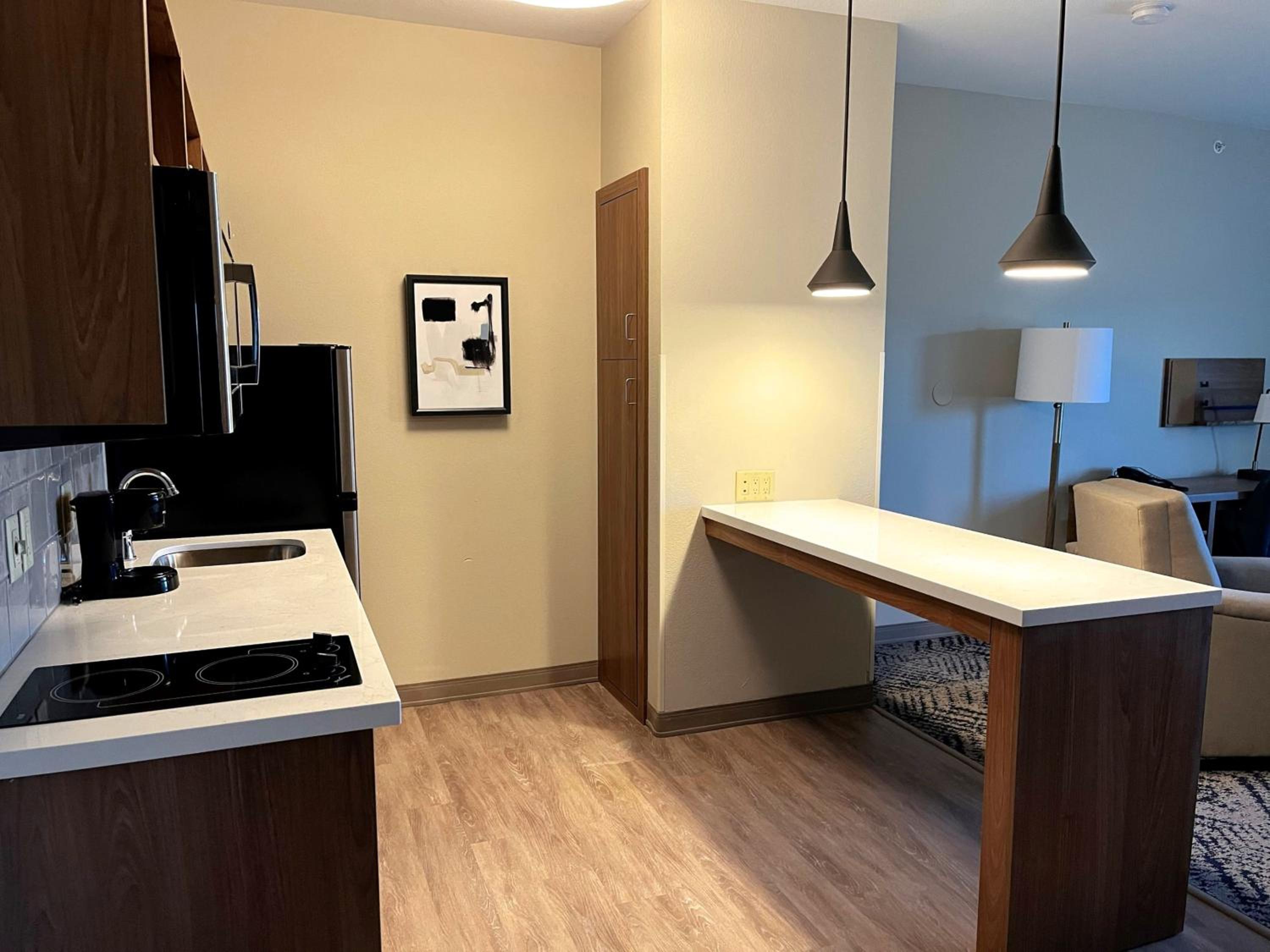 One-Bedroom King Suite - Photo 12