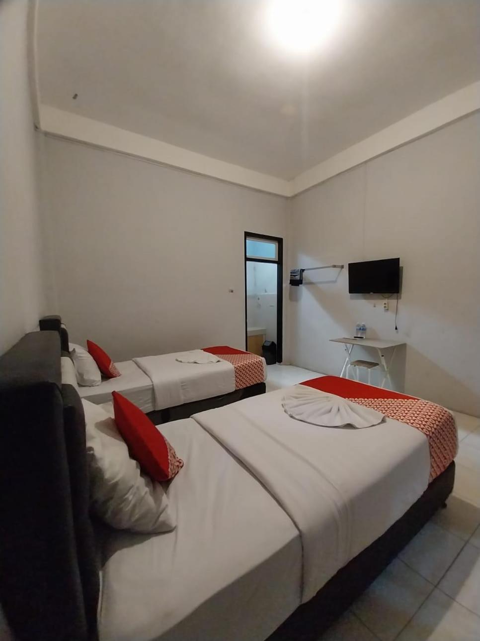 Deluxe Twin Room photo 2