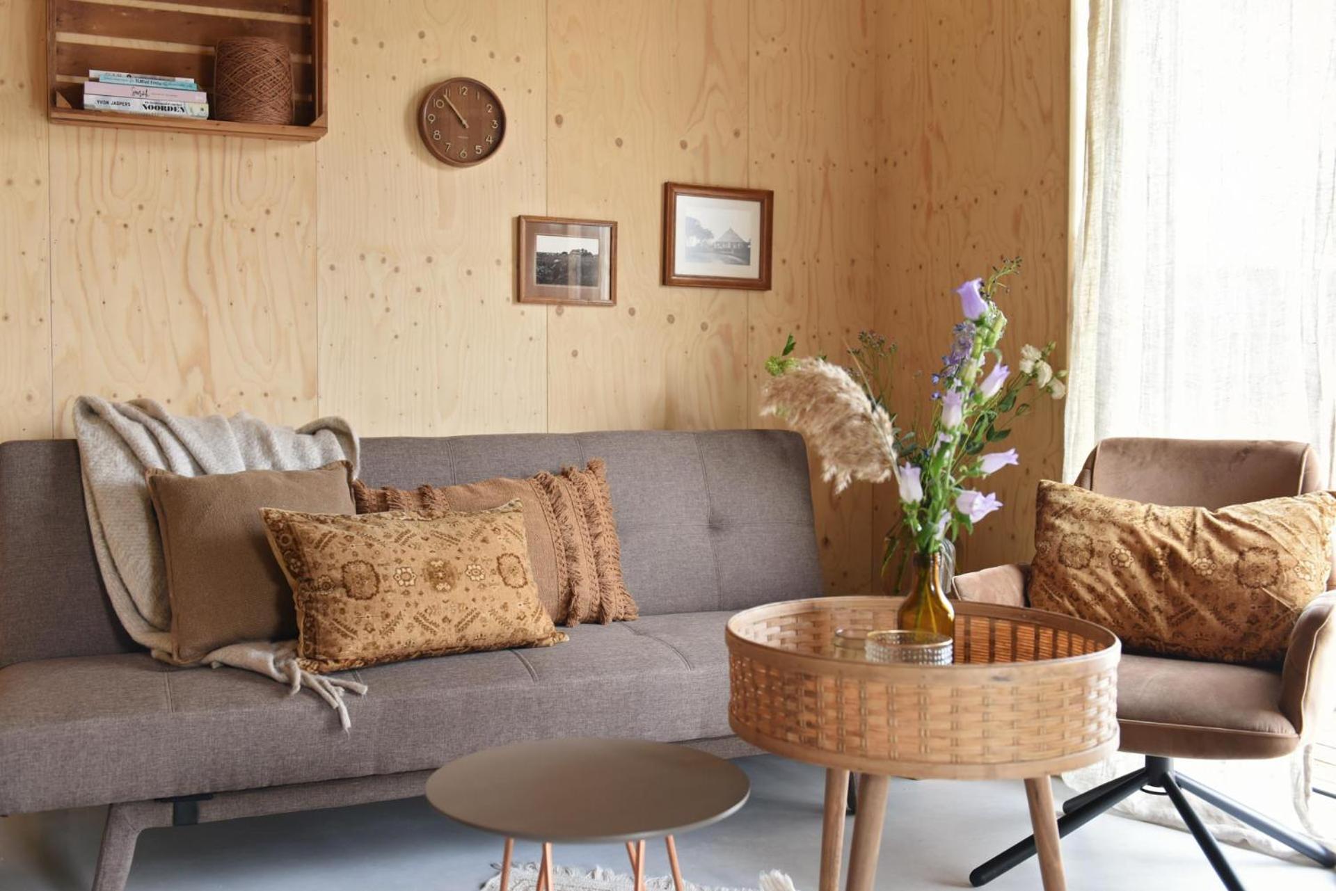 One-Bedroom House photo 1