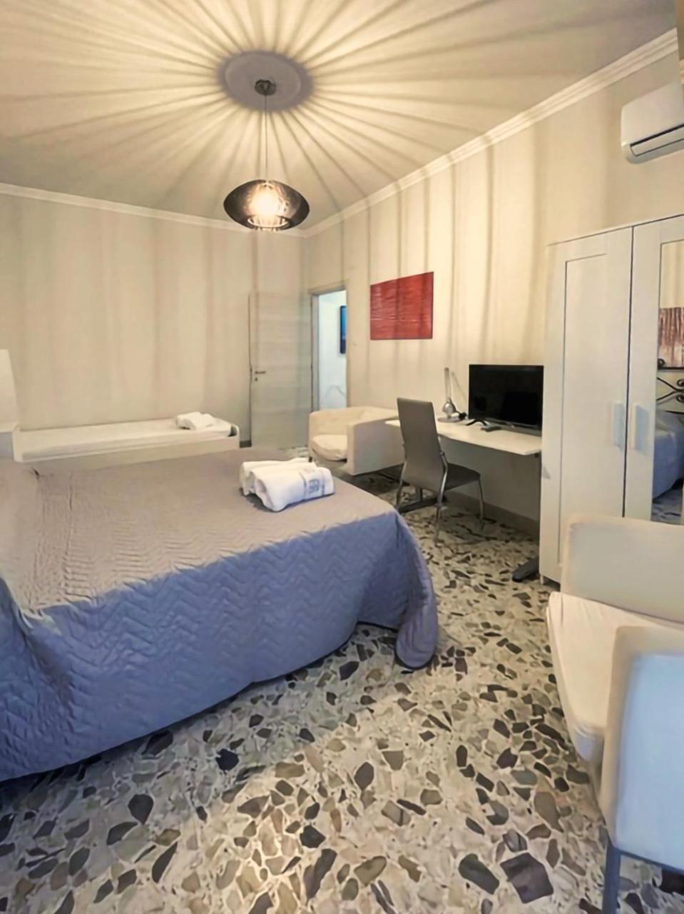 Double Or Twin Room With Balcony photo 3