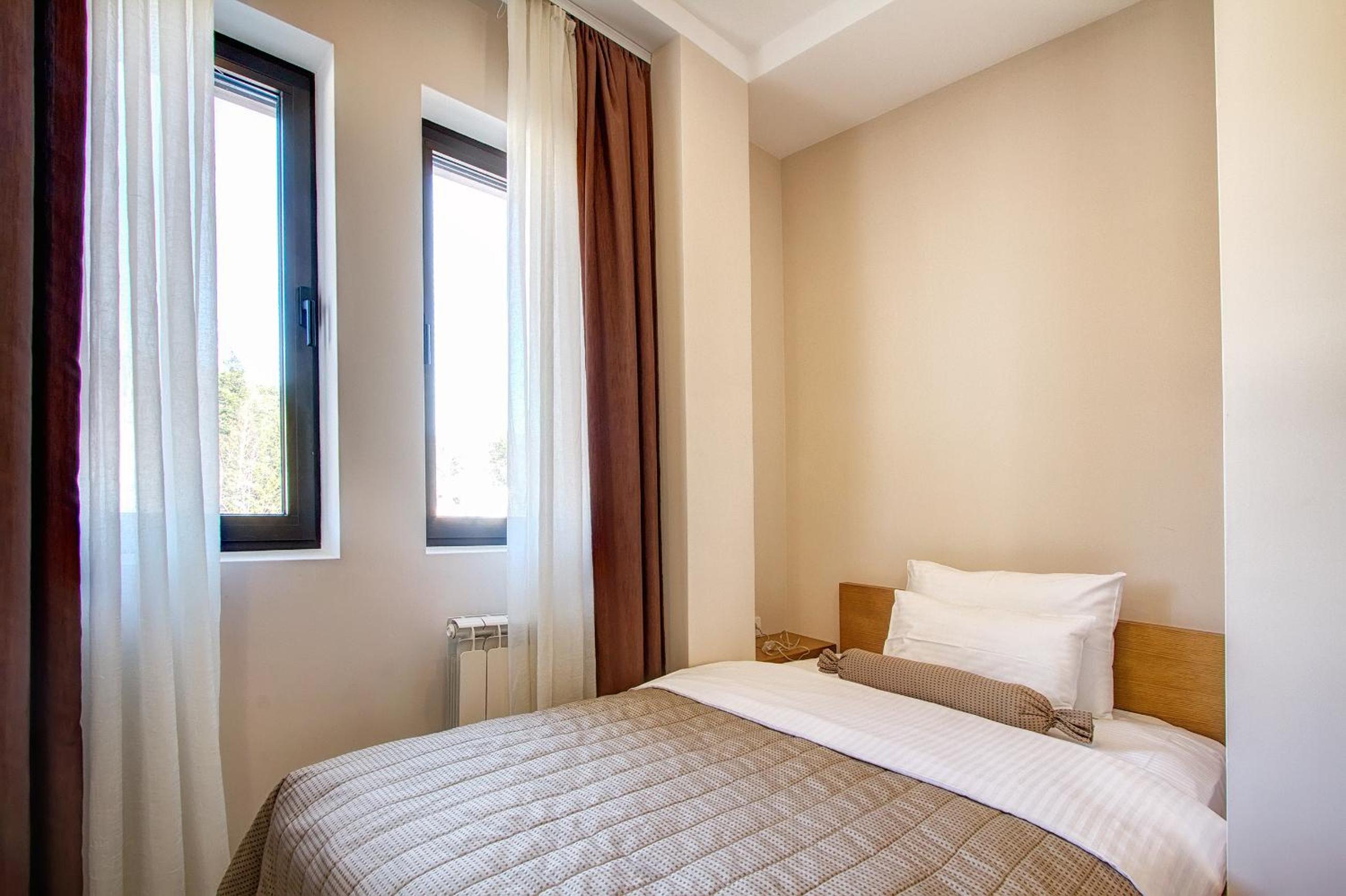 Two-Bedroom Family Suite with Terrace - Photo 4