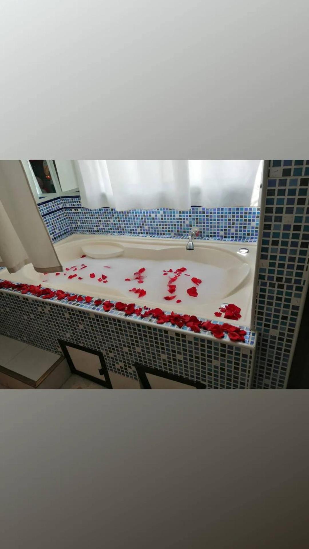 One-Bedroom Suite photo 3