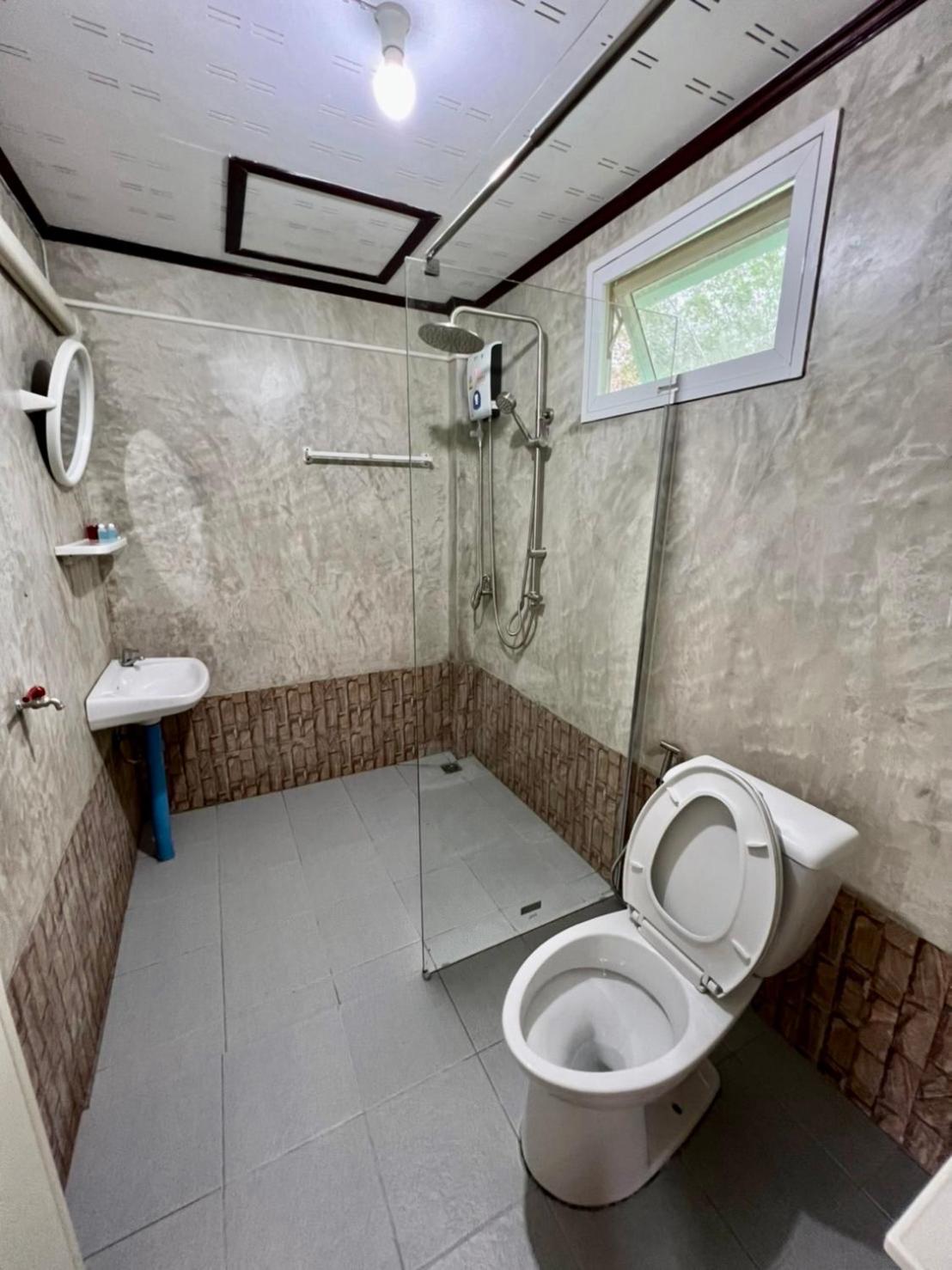 Double Room - Photo 10