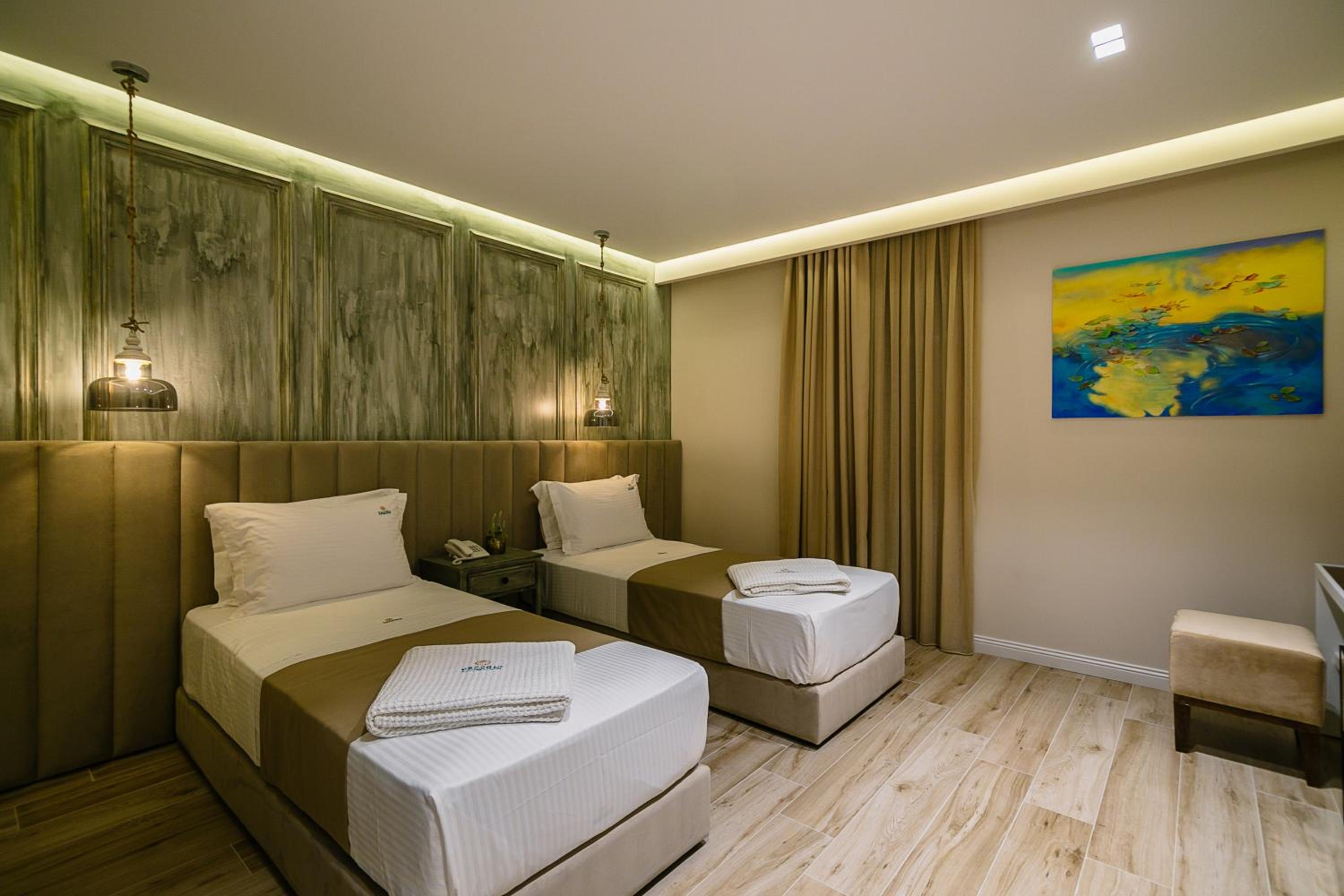 Deluxe Double or Twin Room