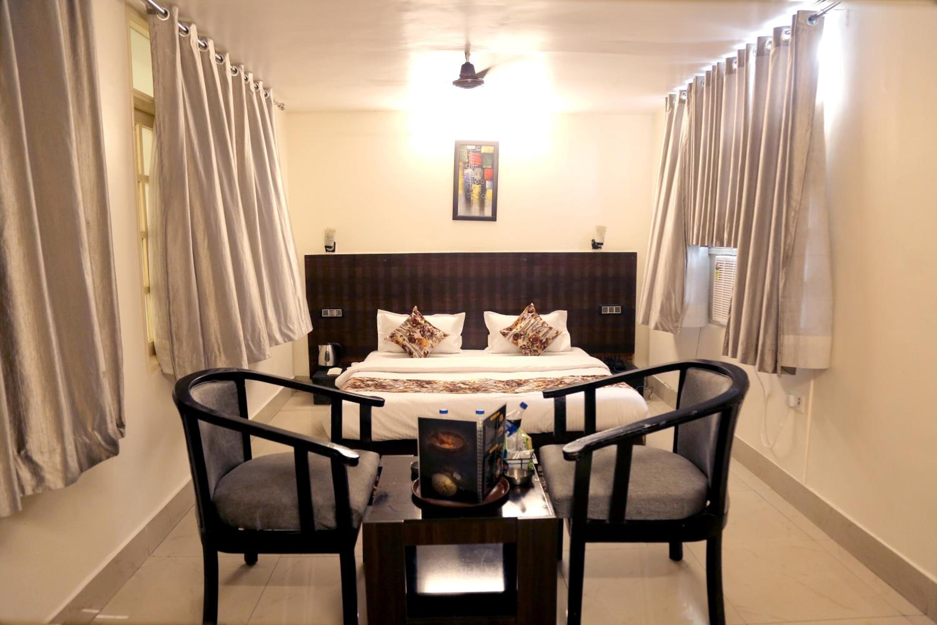 Queen Room photo 3