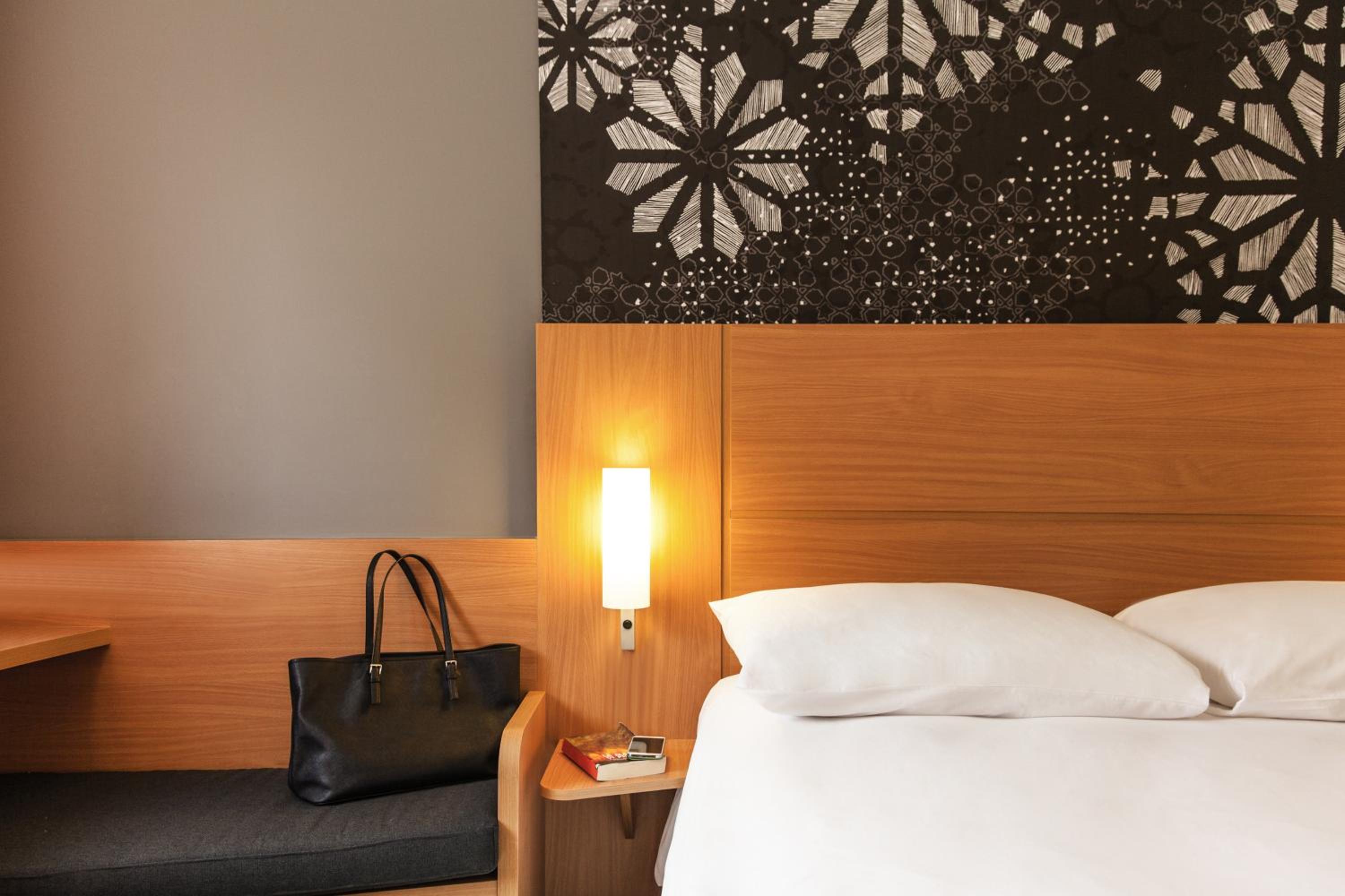 Standard Double Room - Photo 3
