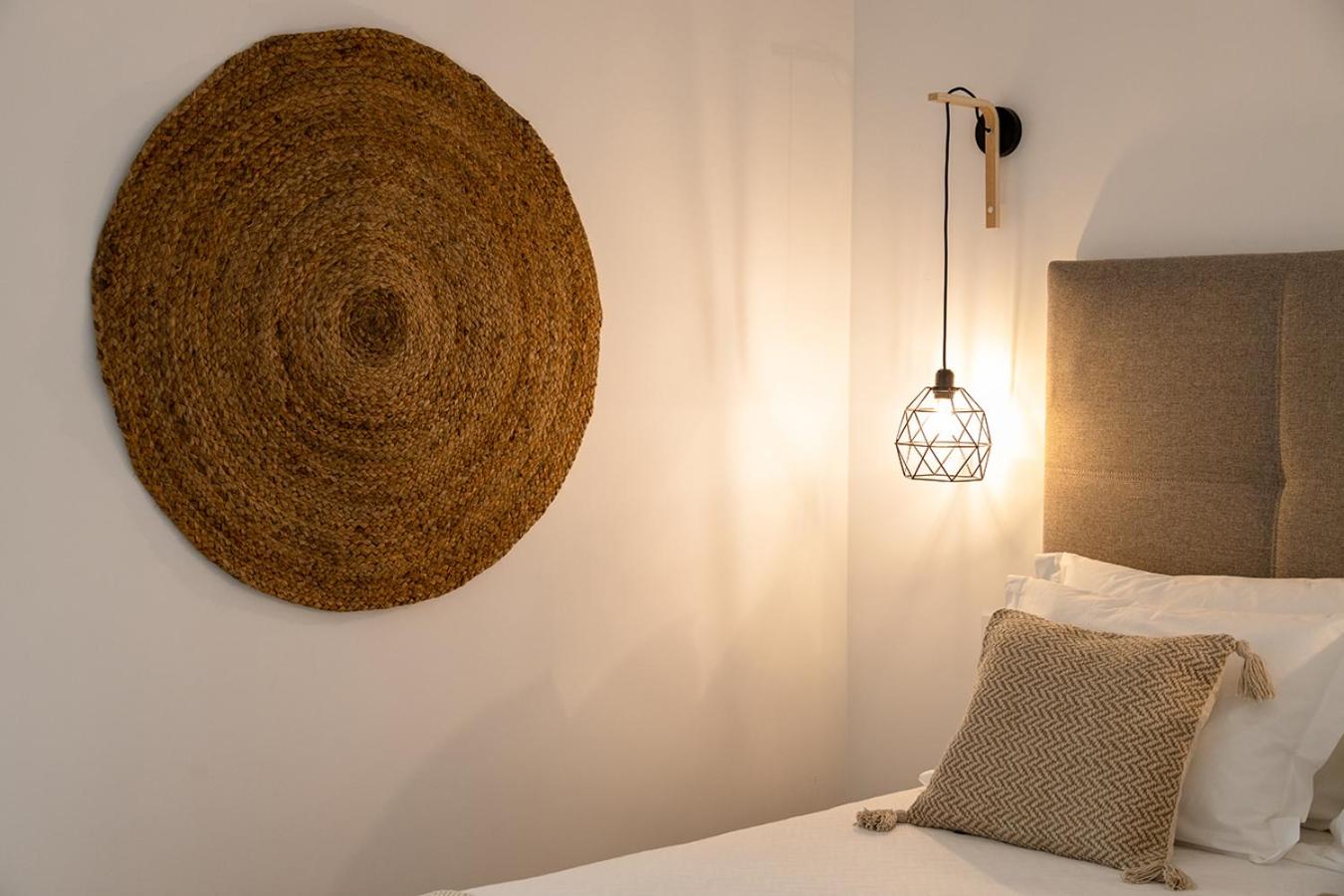 Suite - Photo 14
