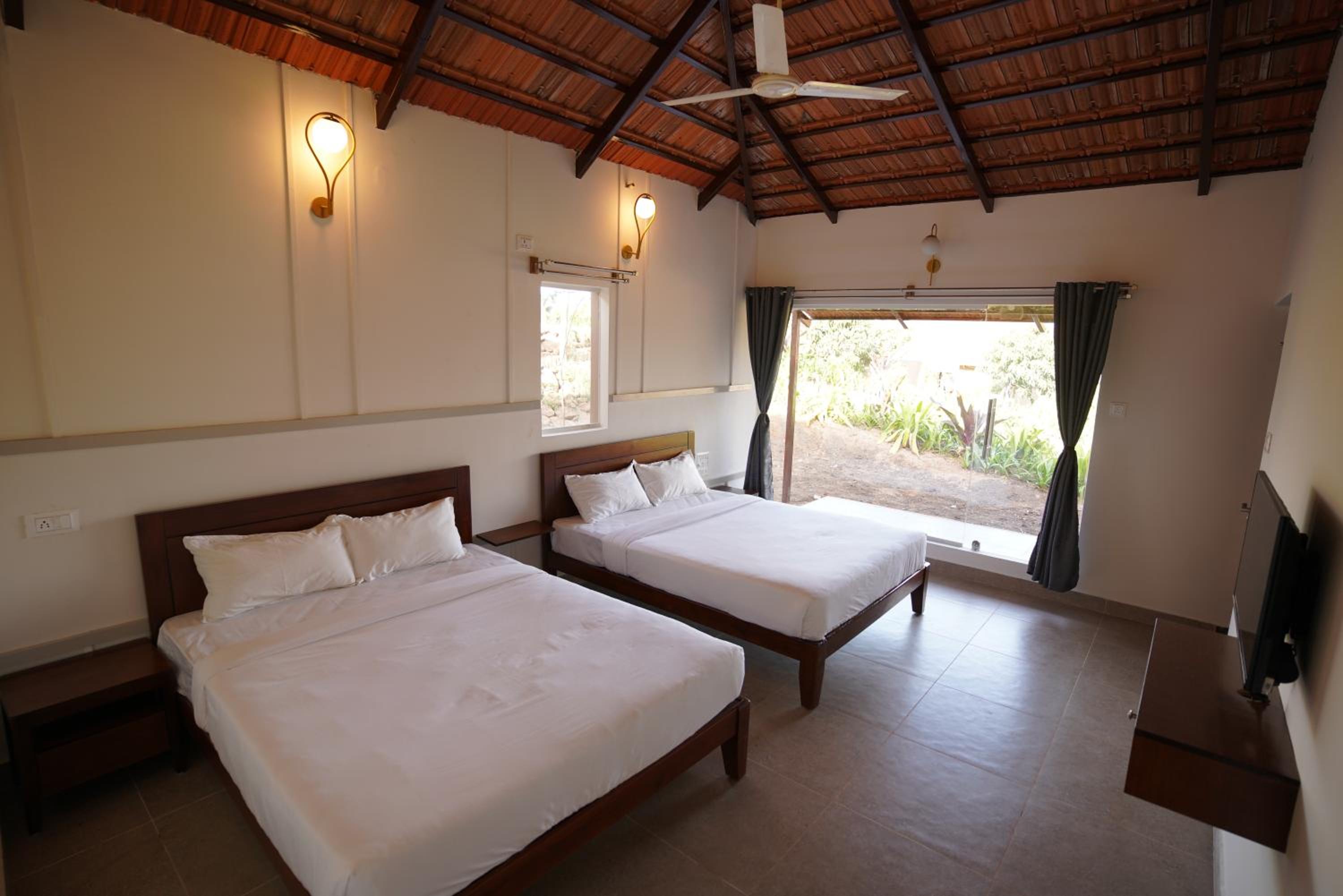 Suite with Garden View - Photo 4