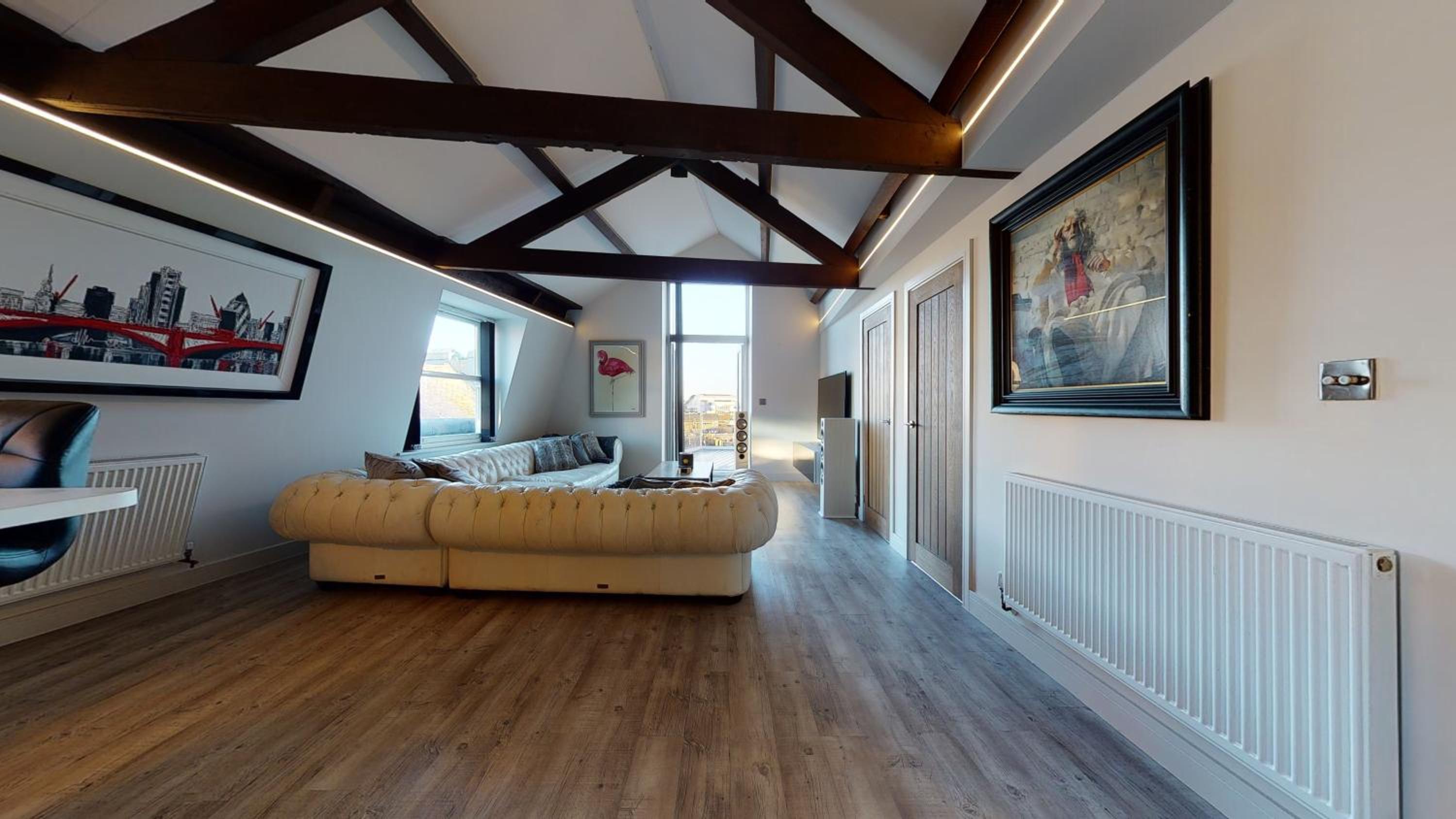 Penthouse Apartment photo 2