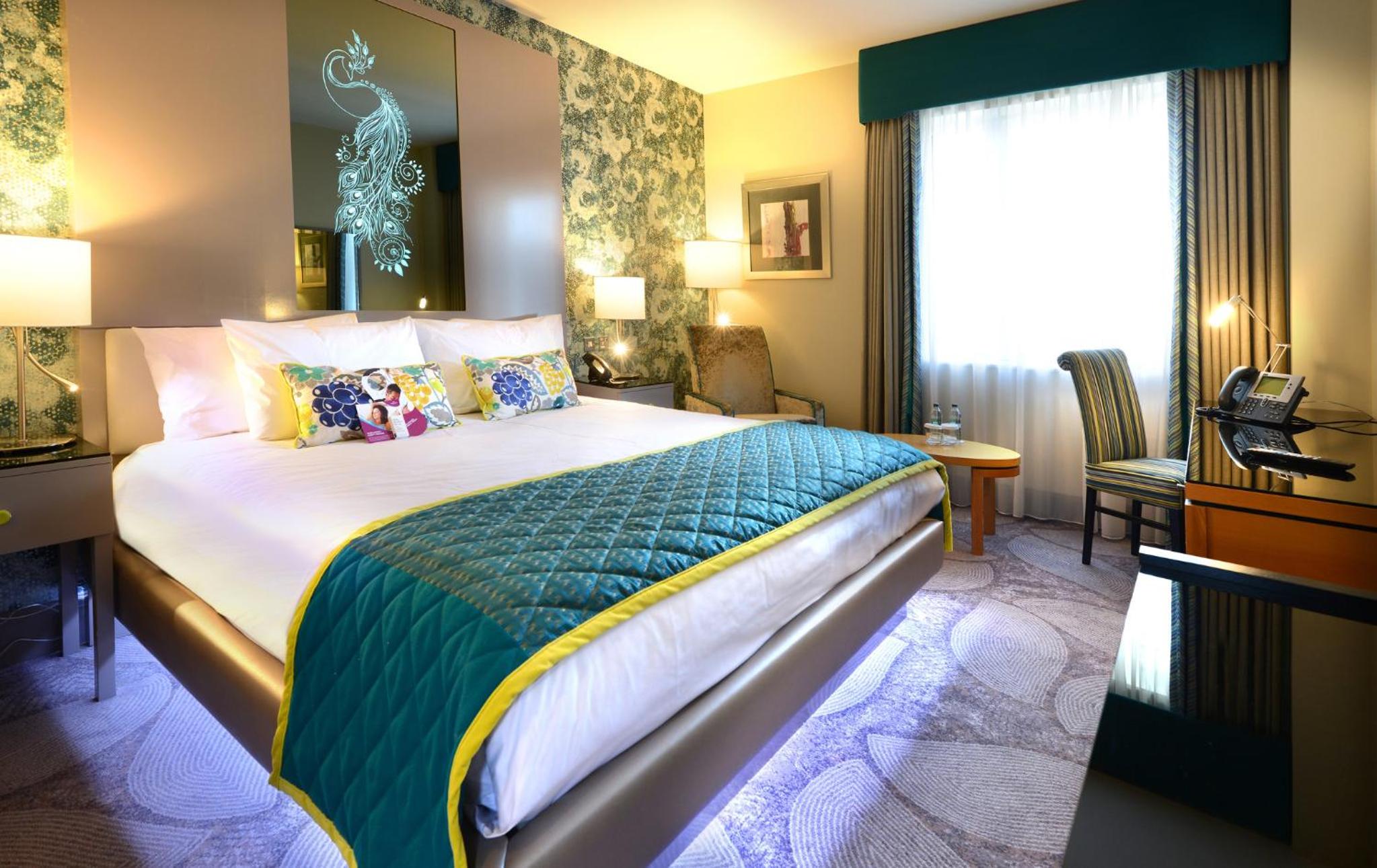Premium King Room - Lounge Access - Photo 1
