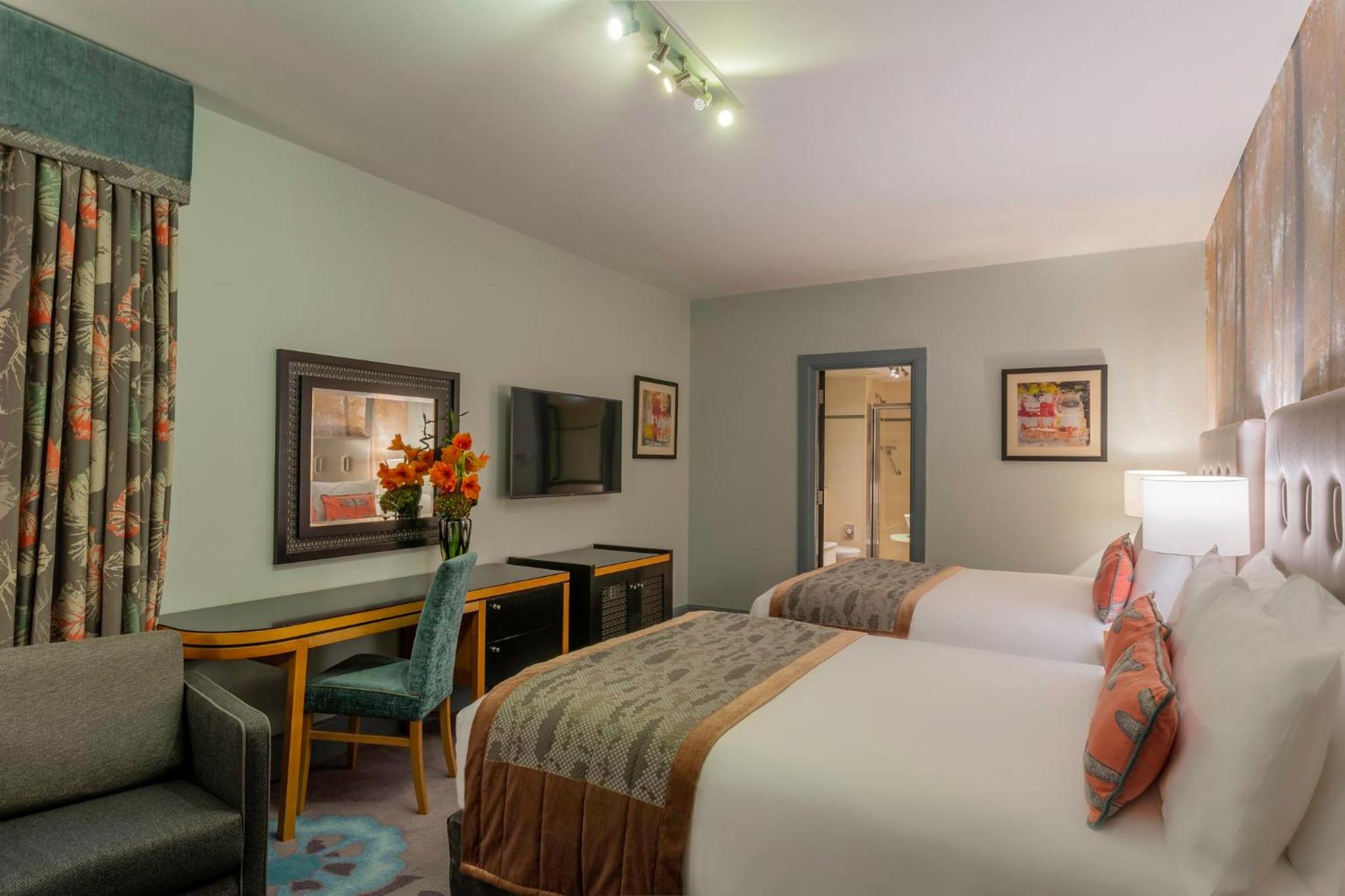 Standard Double Room with Two Double Beds - Photo 4