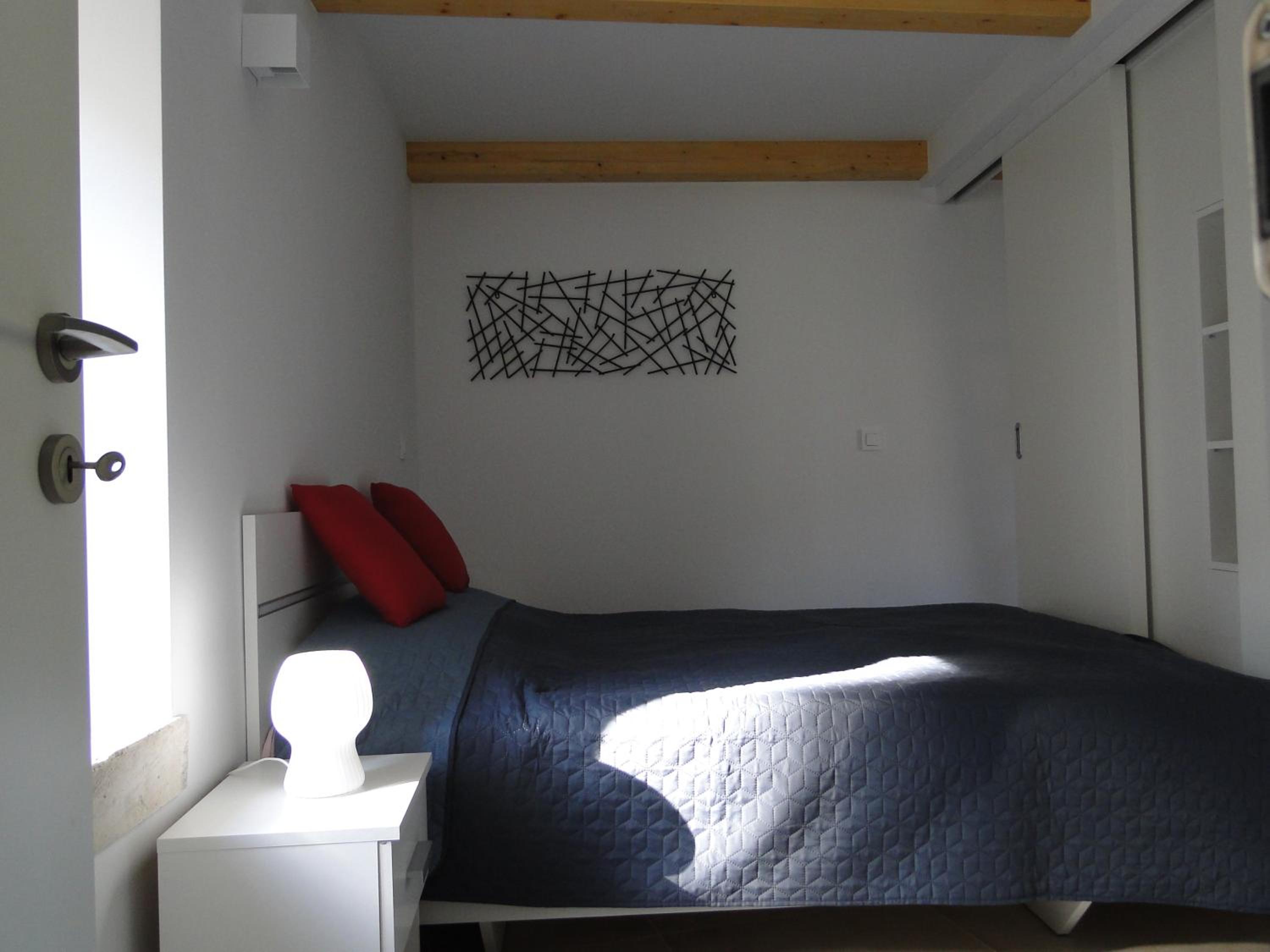 Apartment with Sea View - Photo 6