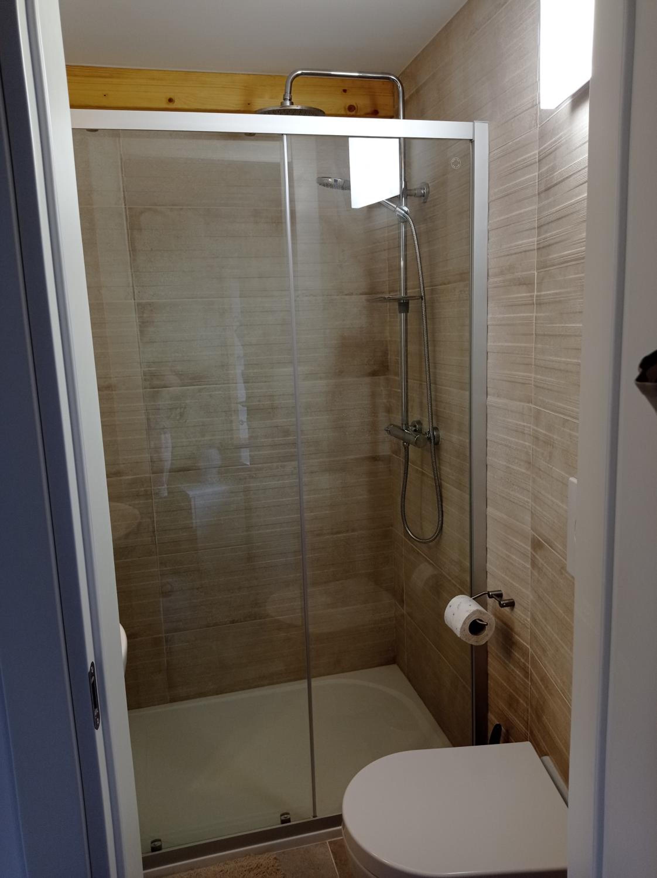 Apartment with Sea View - Photo 4