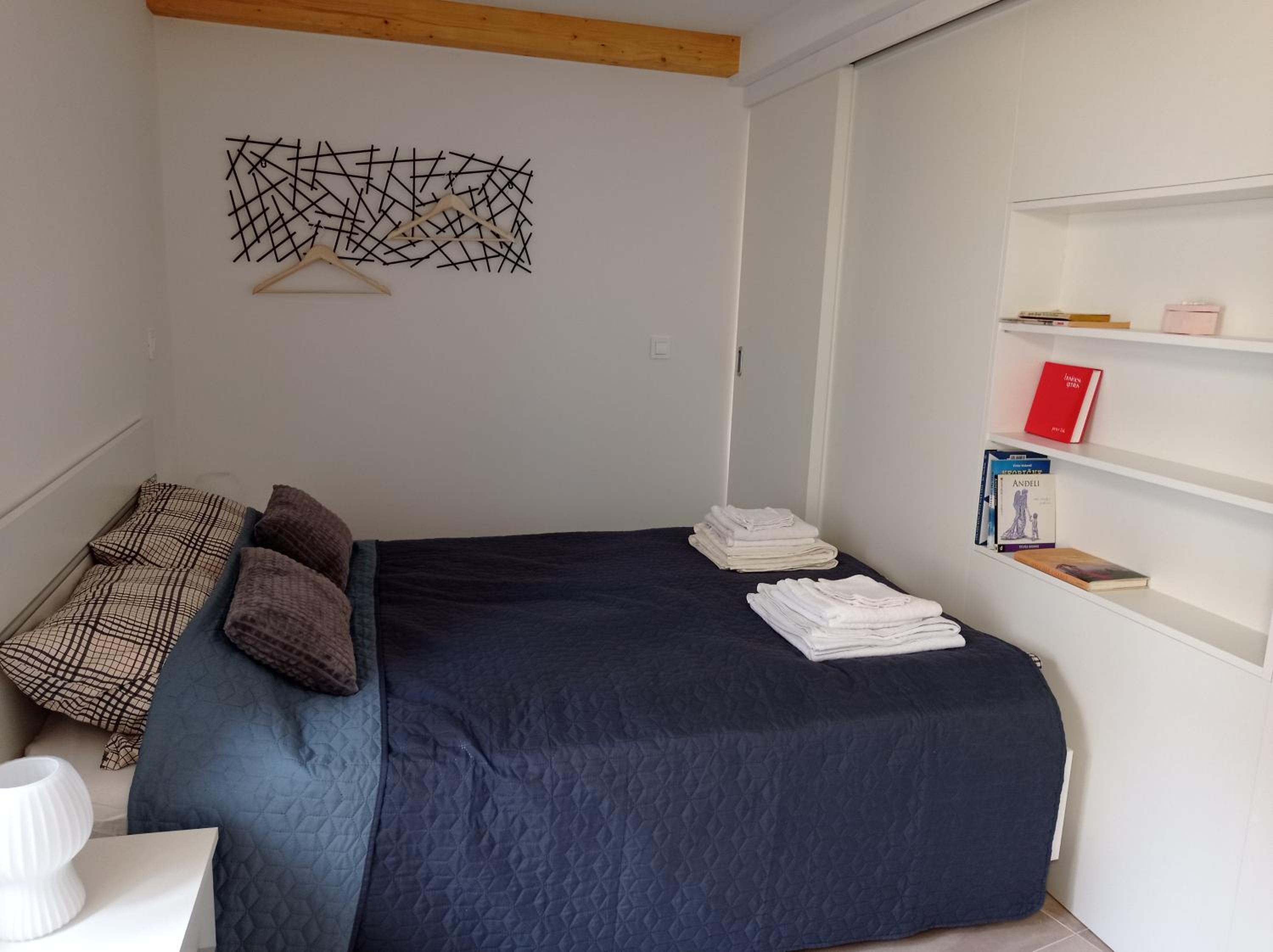 Apartment with Sea View - Photo 23