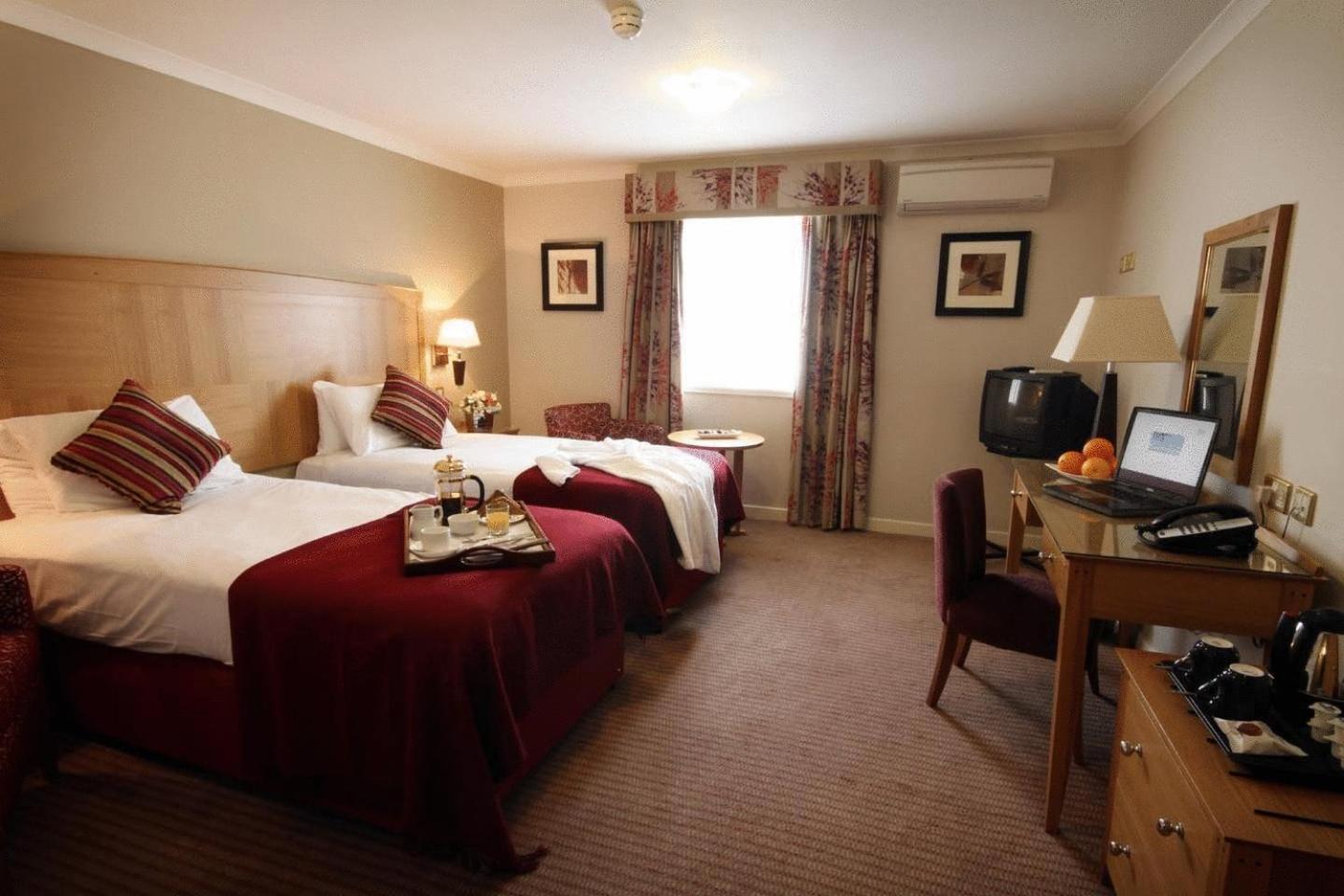 Twin Room - Photo 2