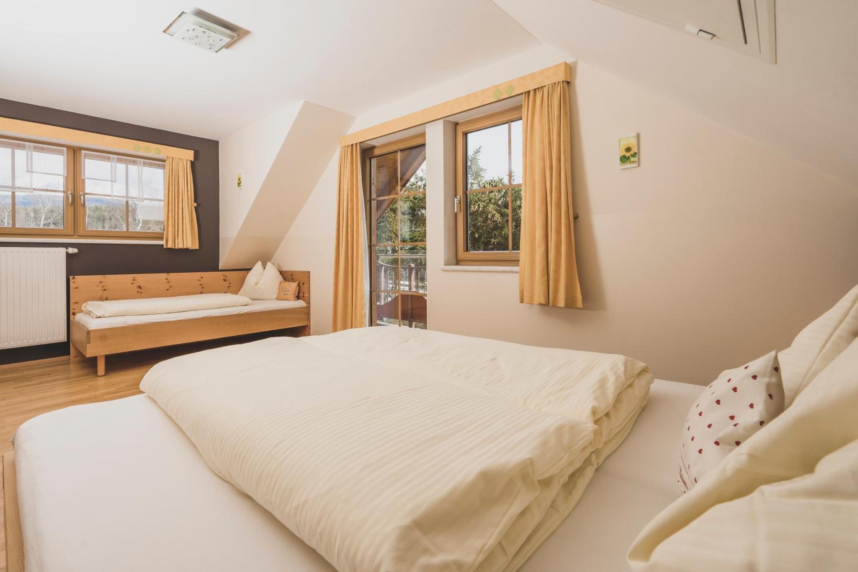 Two-Bedroom Apartment with Balcony photo 1
