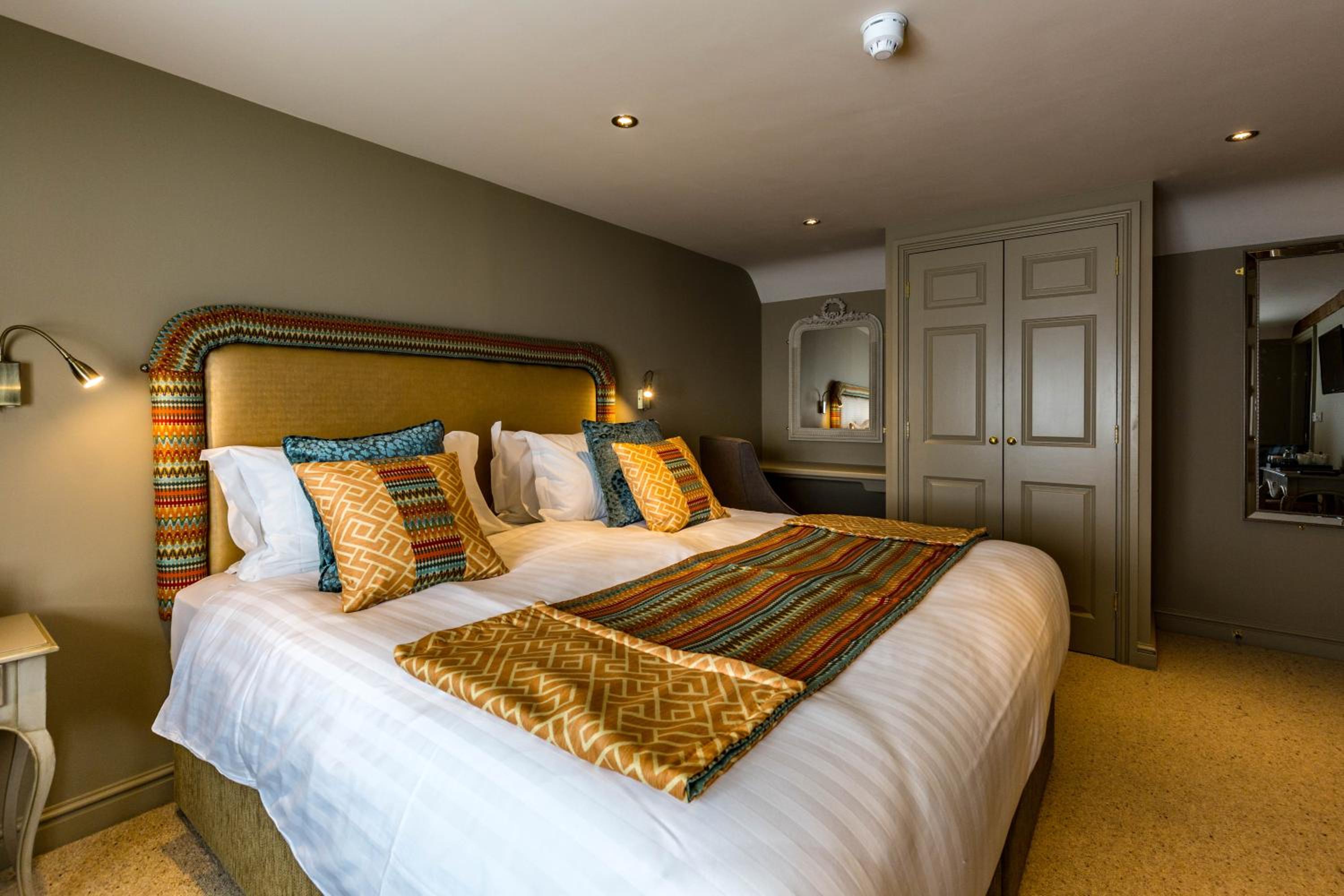 Classic Double or Twin Room photo 2