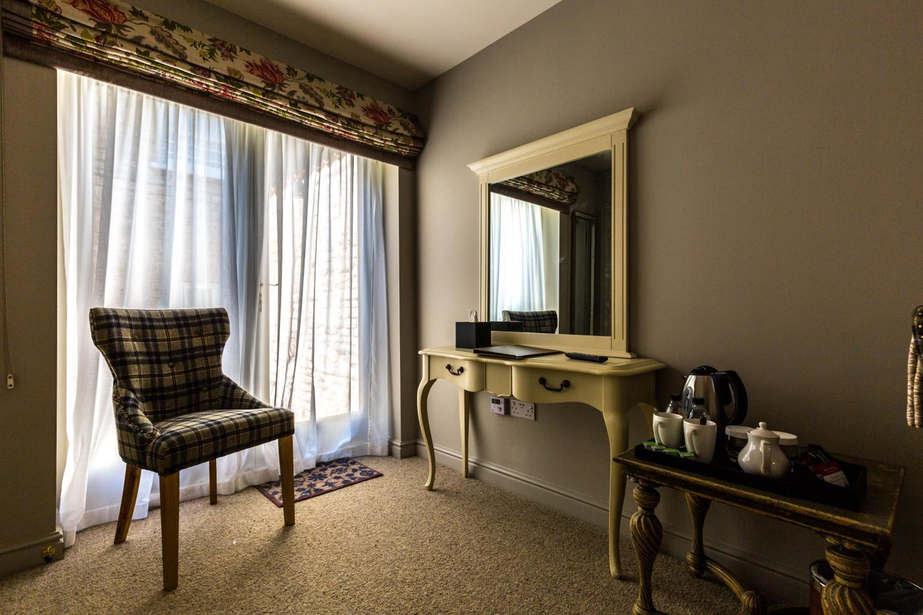 Twin Room - Photo 2