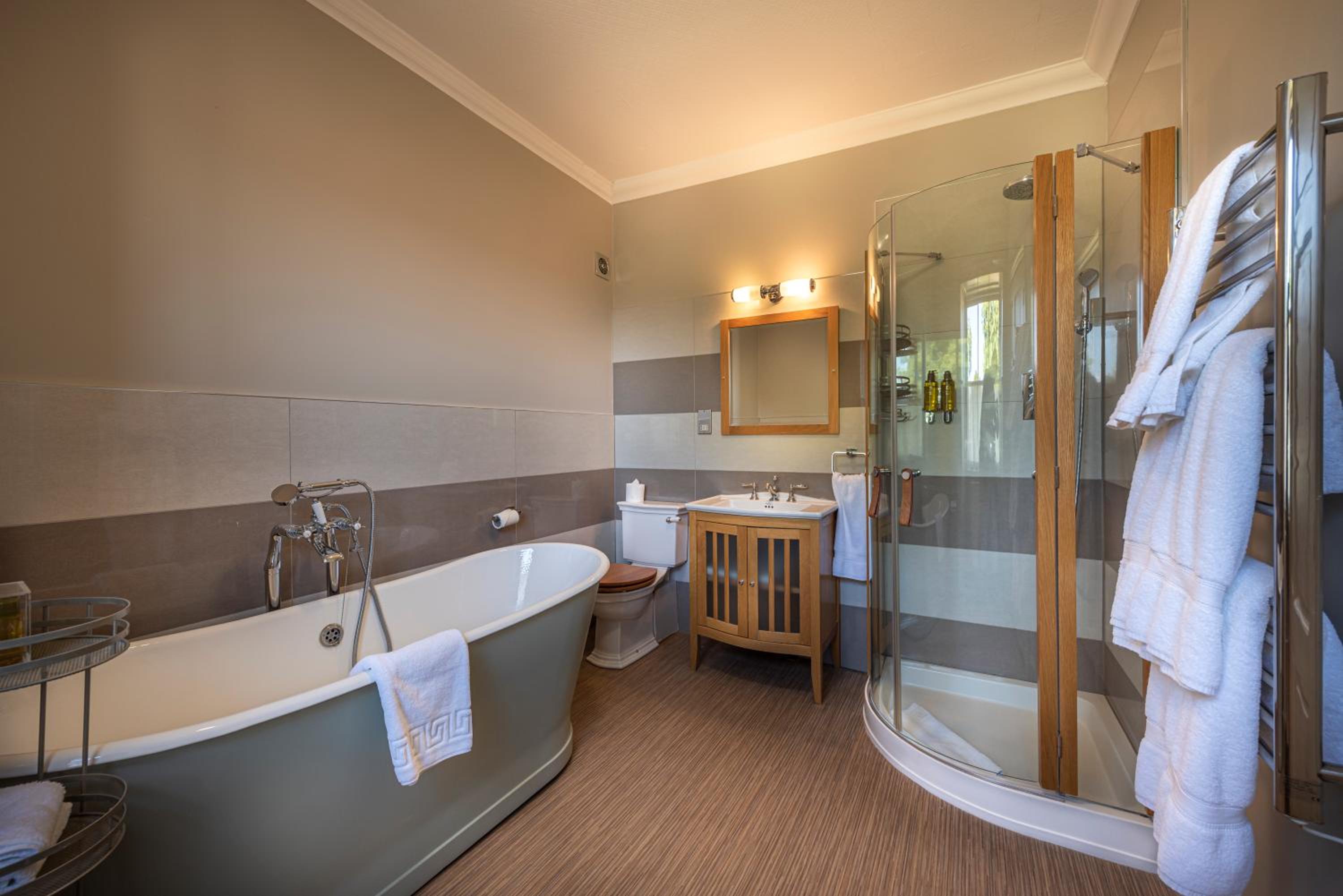 Executive Double or Twin Room - Photo 15