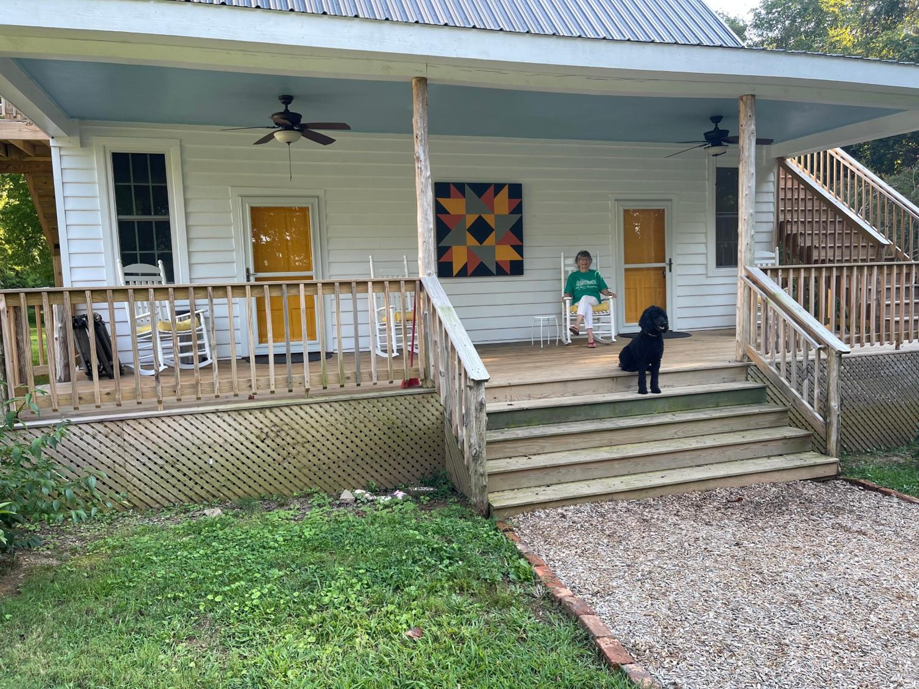 Two-Bedroom Cottage photo 2