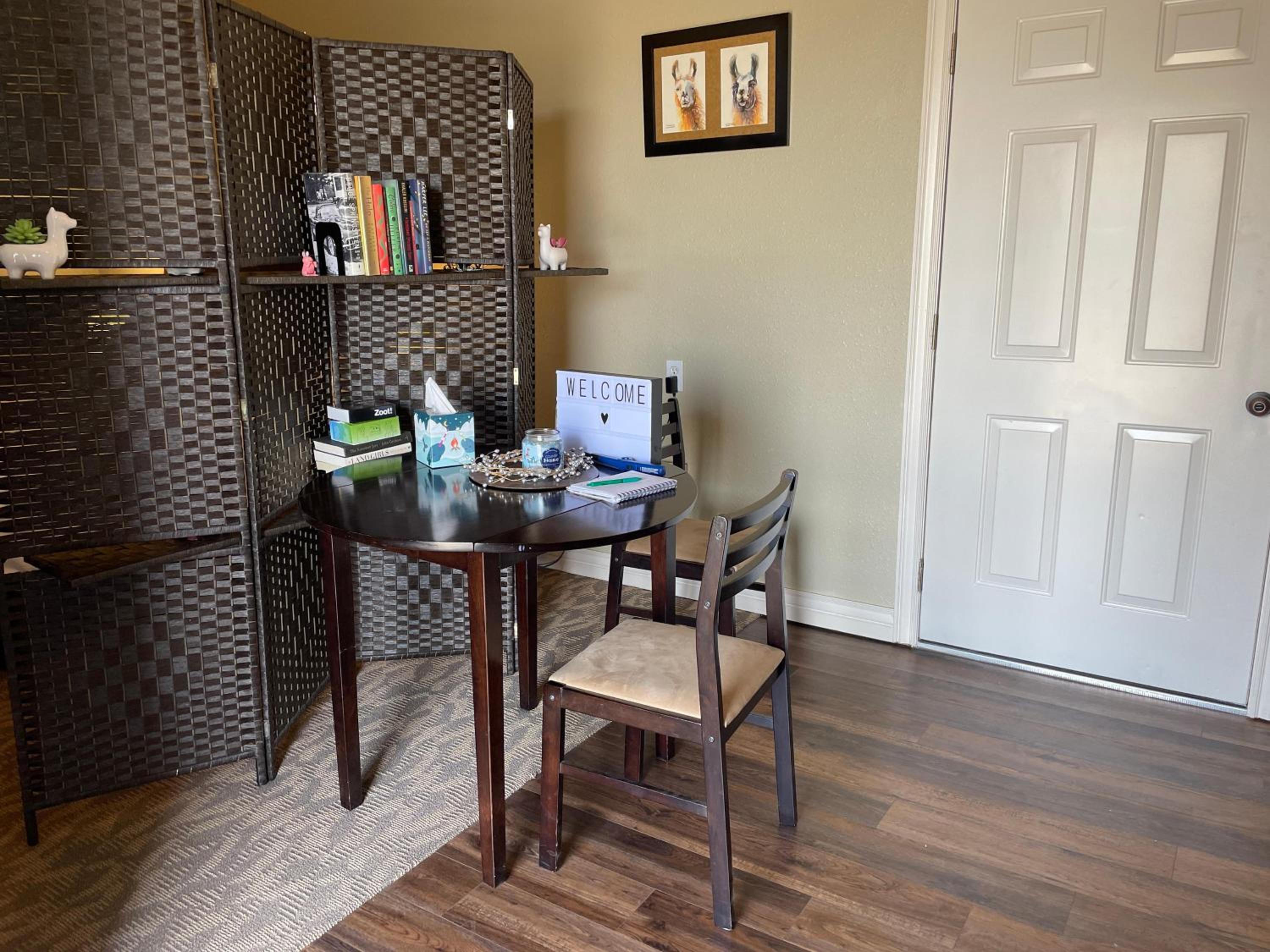Studio Apartment photo 3