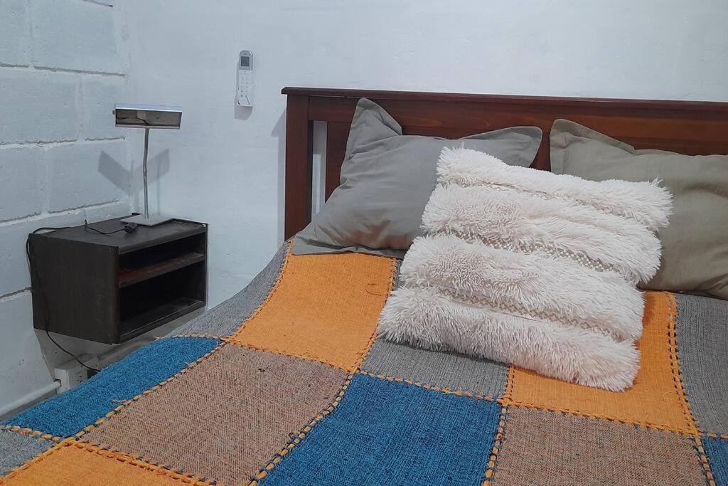 One-Bedroom Apartment photo 1