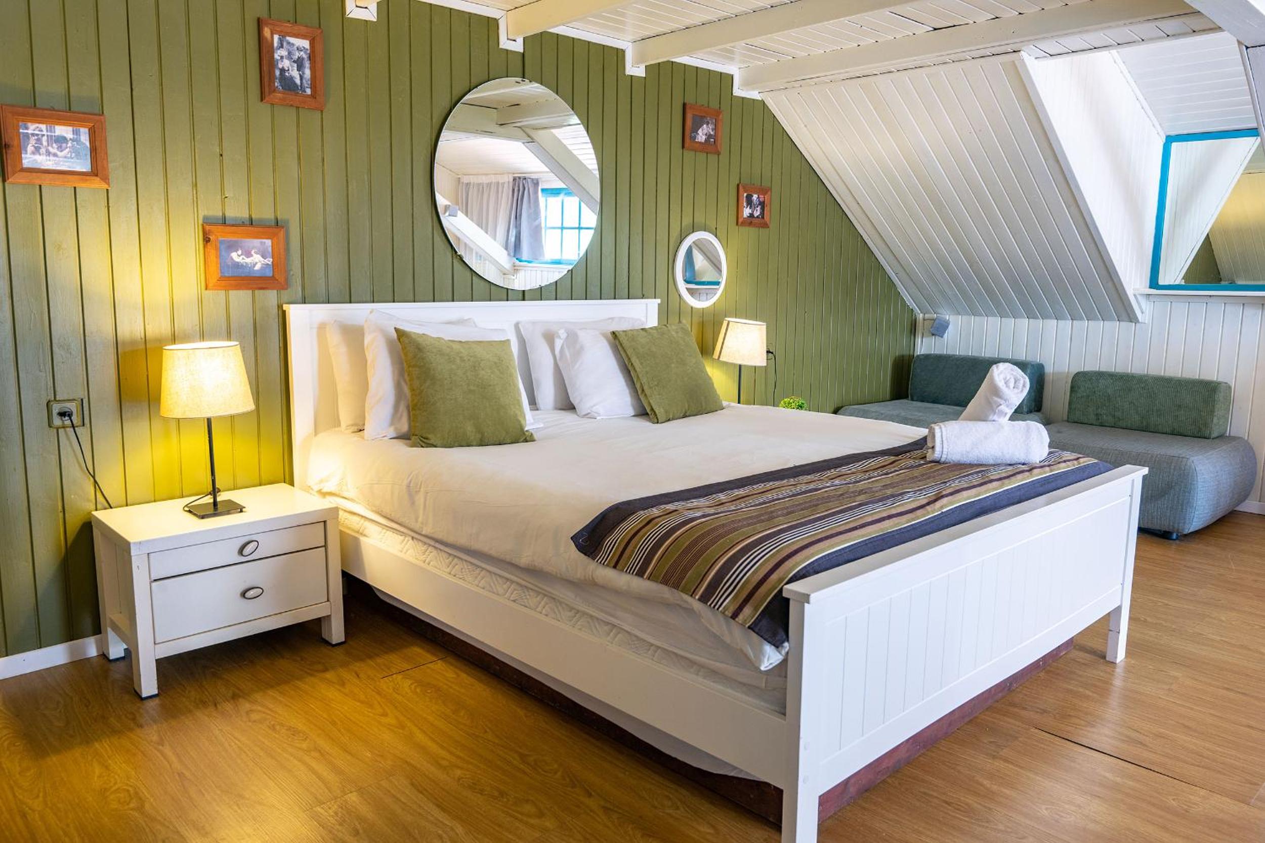 Suite with Mountain View