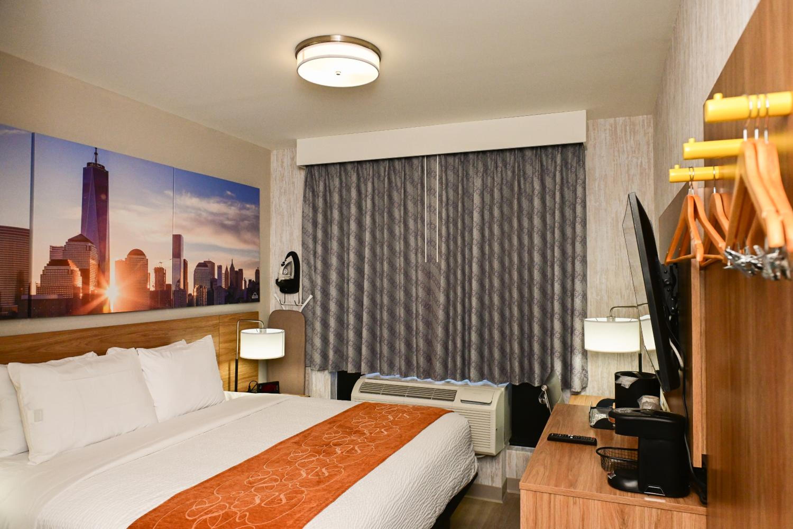 King Room - Non-Smoking
